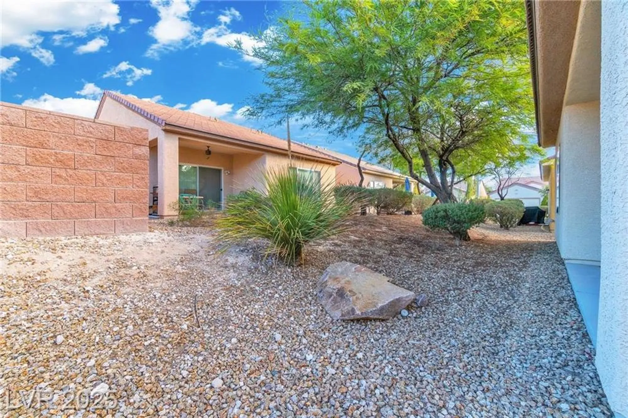 Property Slideshow image 25 of 32 | 3508 kittiwake rd, North Las Vegas, NV, 89084