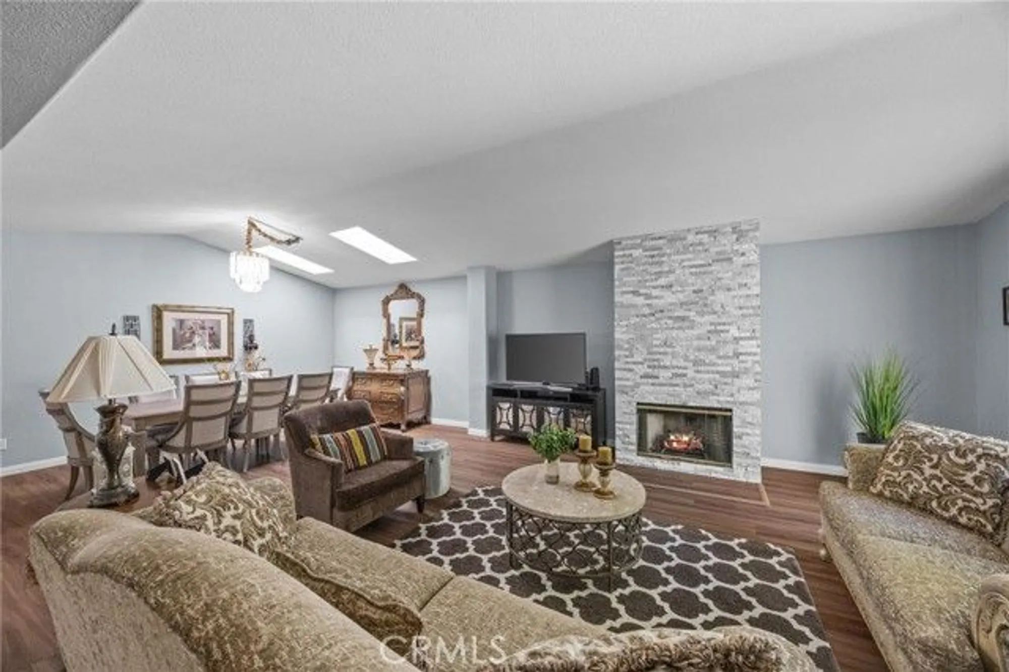 Property Slideshow image 9 of 44 | 40430 via francisco, Murrieta, CA, 92562