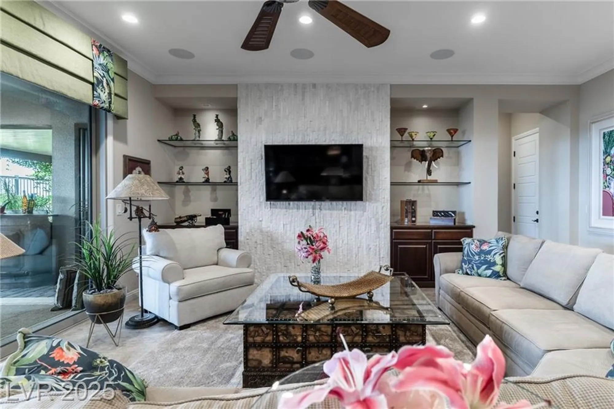 Property Slideshow image 16 of 93 | 6826 regency crest ave, Las Vegas, NV, 89148