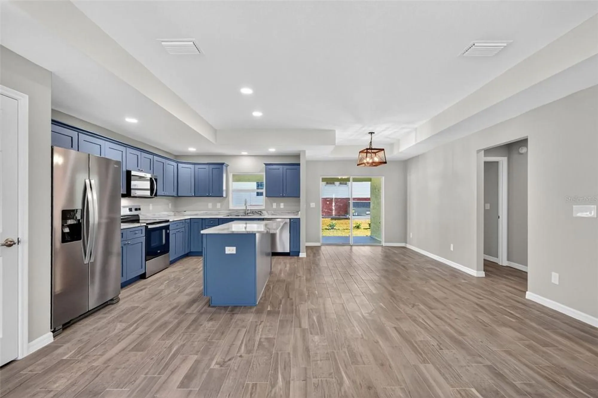 Property Slideshow image 8 of 36 | 1201 dustin dr, The Villages, FL, 32159