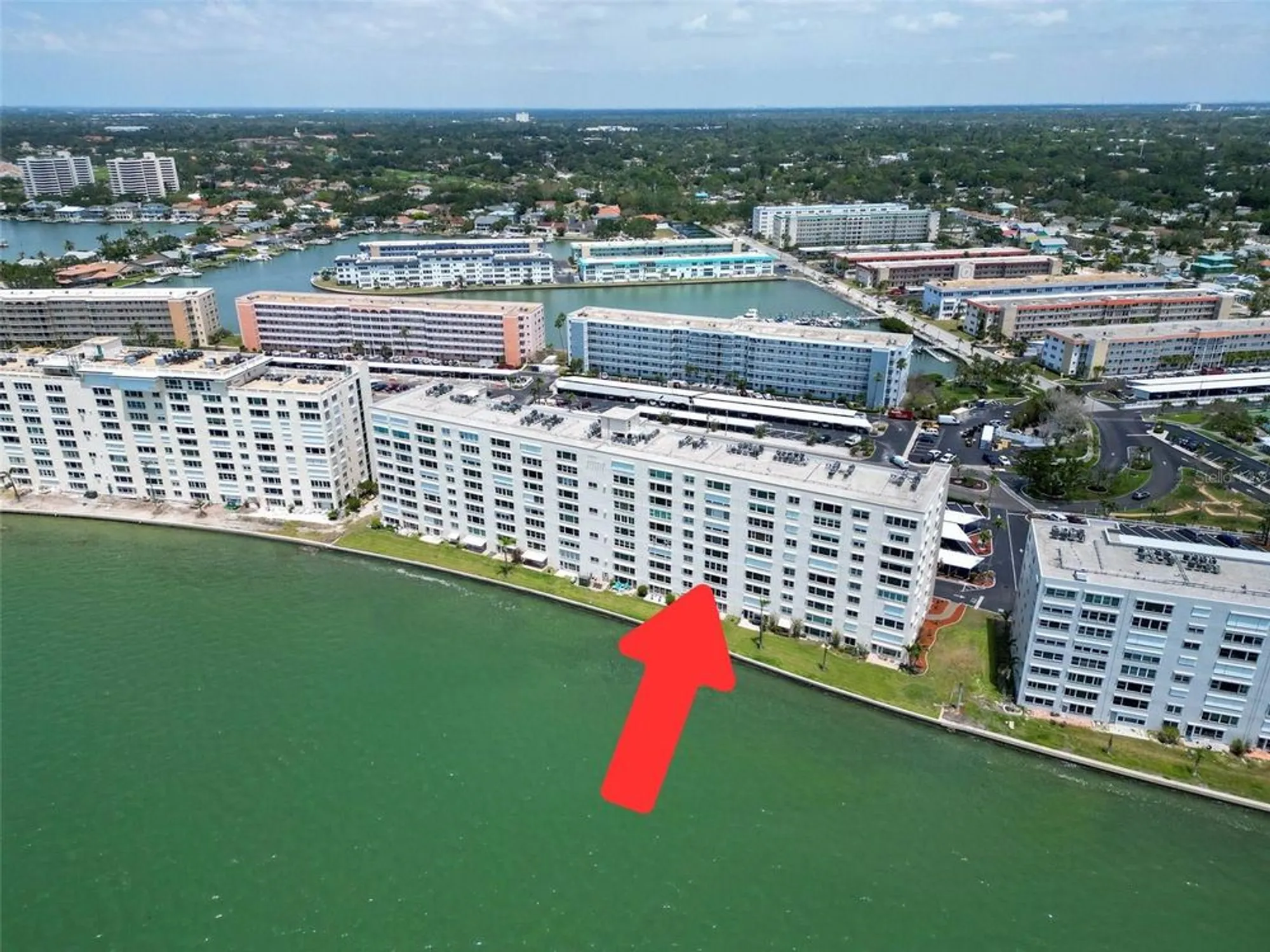 Property Slideshow image 2 of 28 | 5980 shore blvd 403, Gulfport, FL, 33707