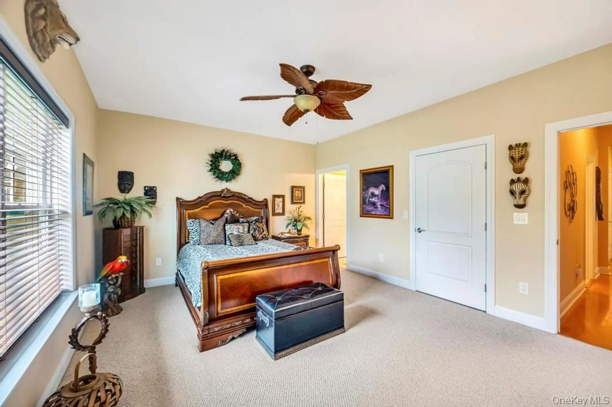 Property Slideshow image 28 of 42 | 4 haverton ct, Riverhead, NY, 11901