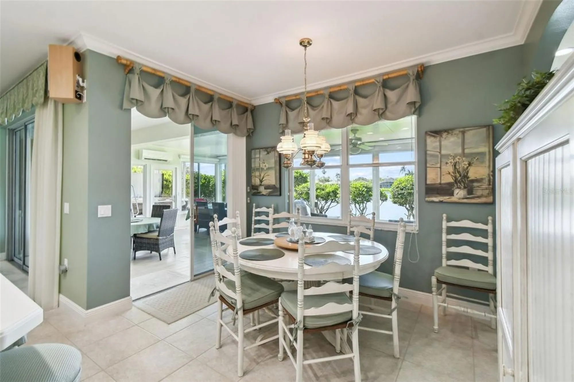 Property Slideshow image 14 of 61 | 201 largo dr, Kissimmee, FL, 34759