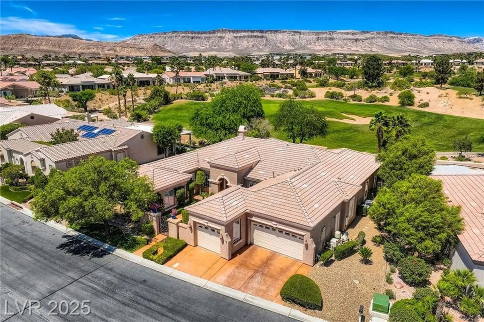 Property Slideshow image 56 of 72 | 4719 riva de romanza st, Las Vegas, NV, 89135