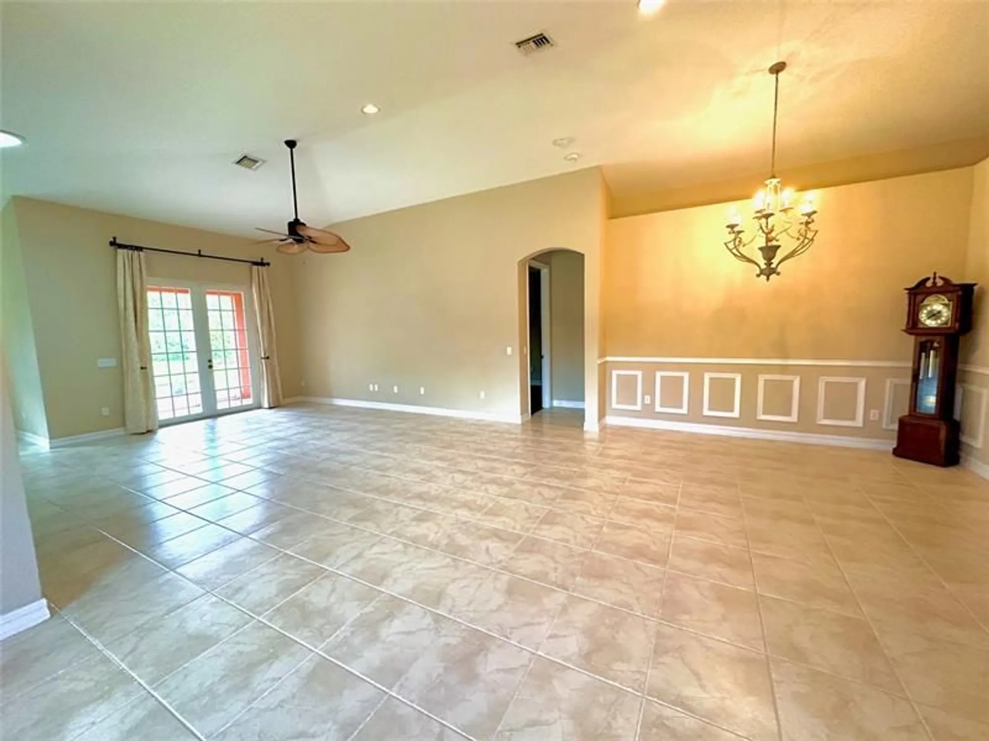 Property Slideshow image 11 of 43 | 6201 thames pl, Vero Beach, FL, 32966