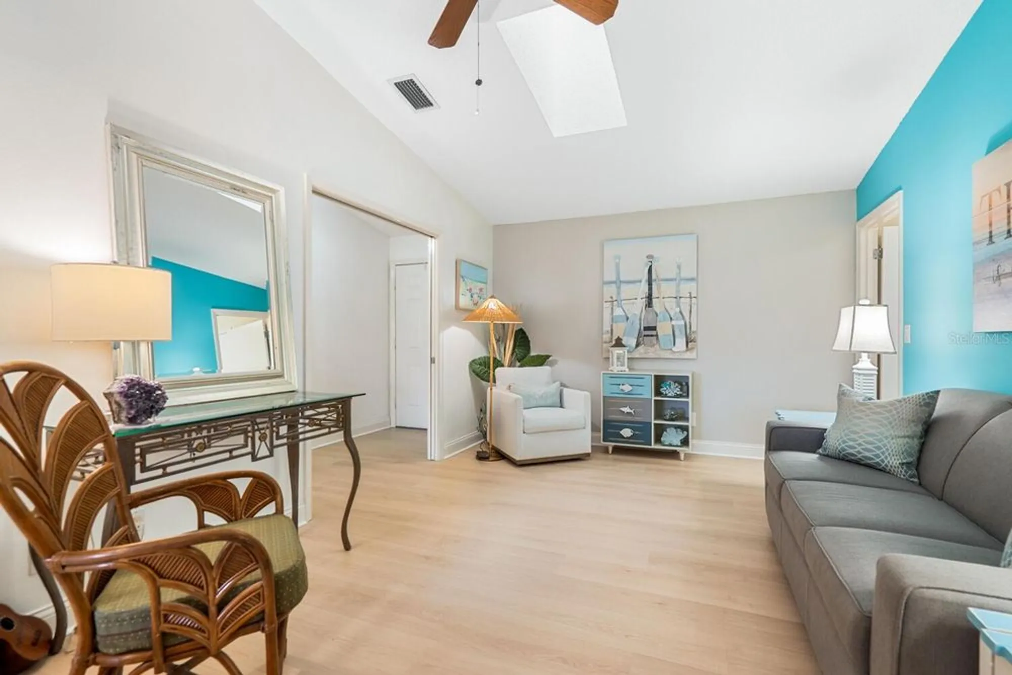 Property Slideshow image 34 of 49 | 4033 wilshire cir 139, Sarasota, FL, 34238