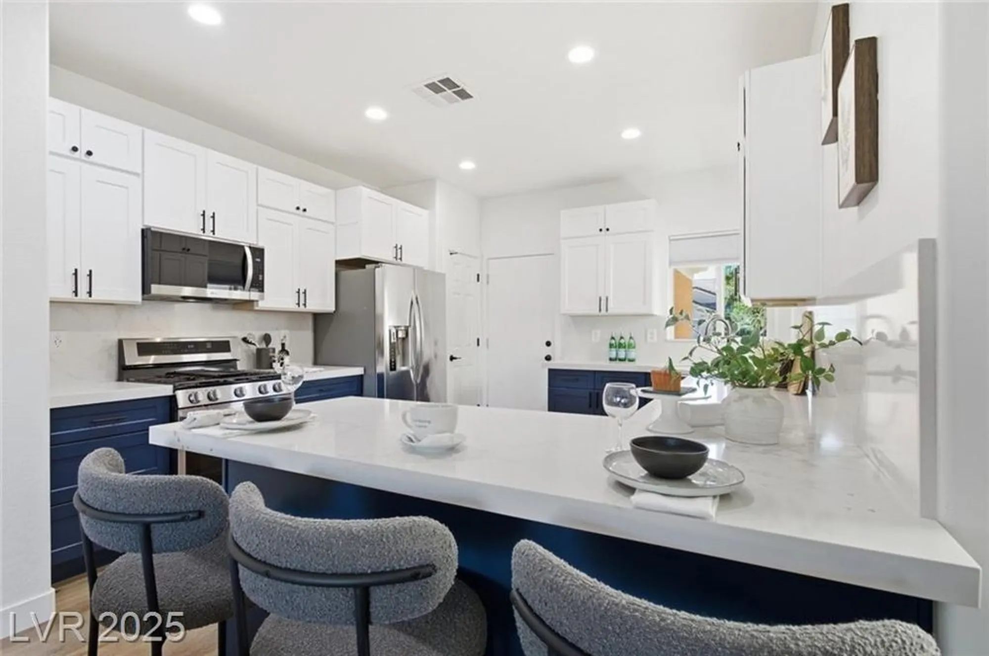 Property Slideshow image 8 of 16 | 3608 herring gull ln, North Las Vegas, NV, 89084