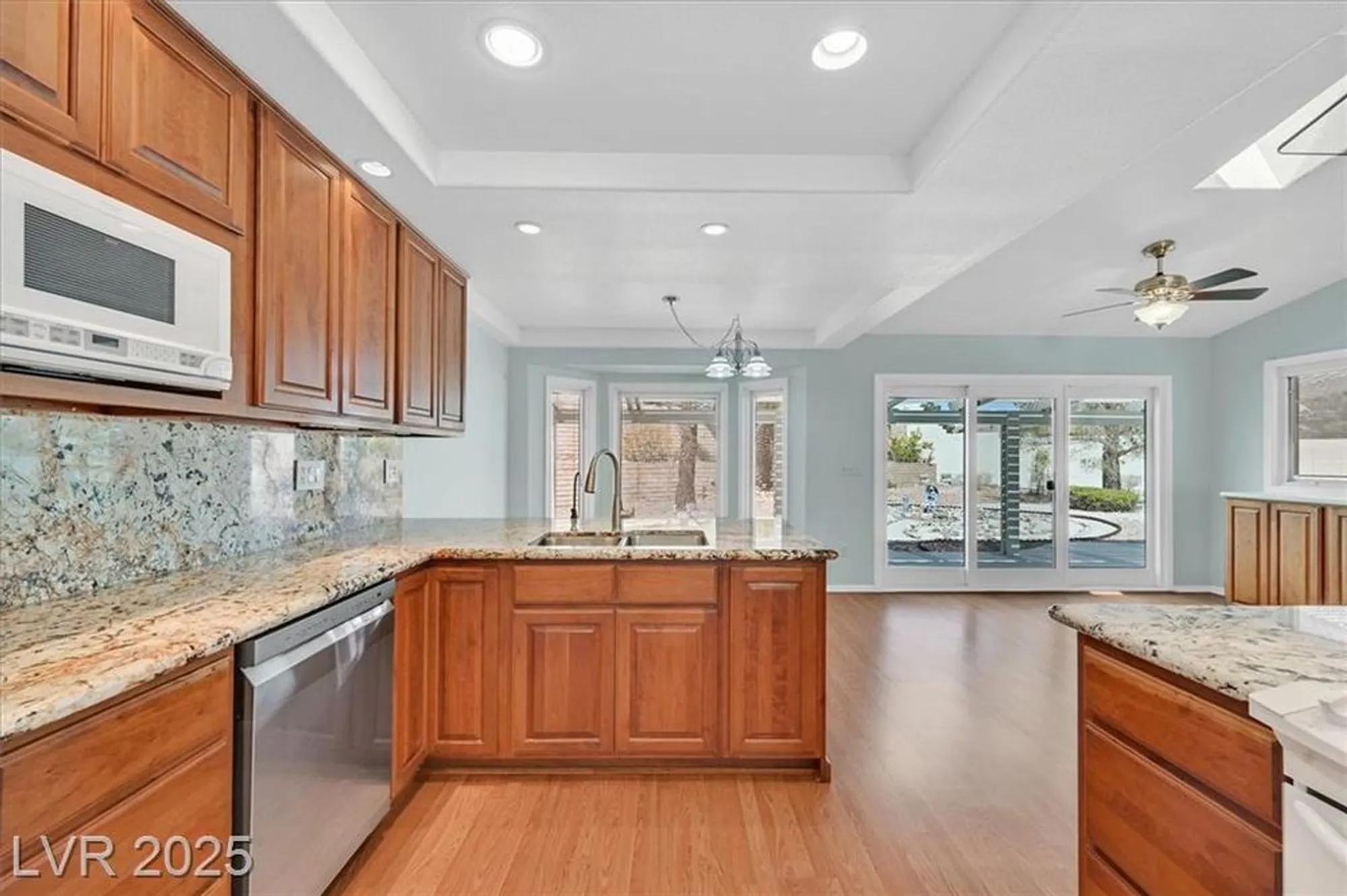 Property Slideshow image 12 of 45 | 3109 hawksdale dr, Las Vegas, NV, 89134