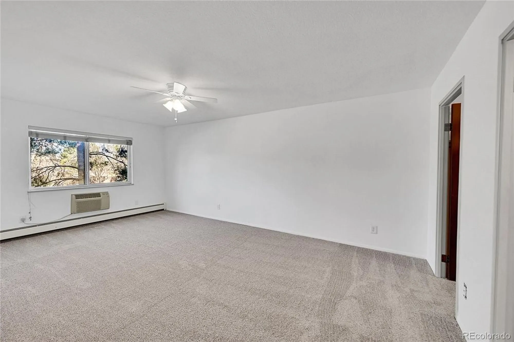 Property Slideshow image 6 of 20 | 3022 s wheeling way apt 205, Aurora, CO, 80014