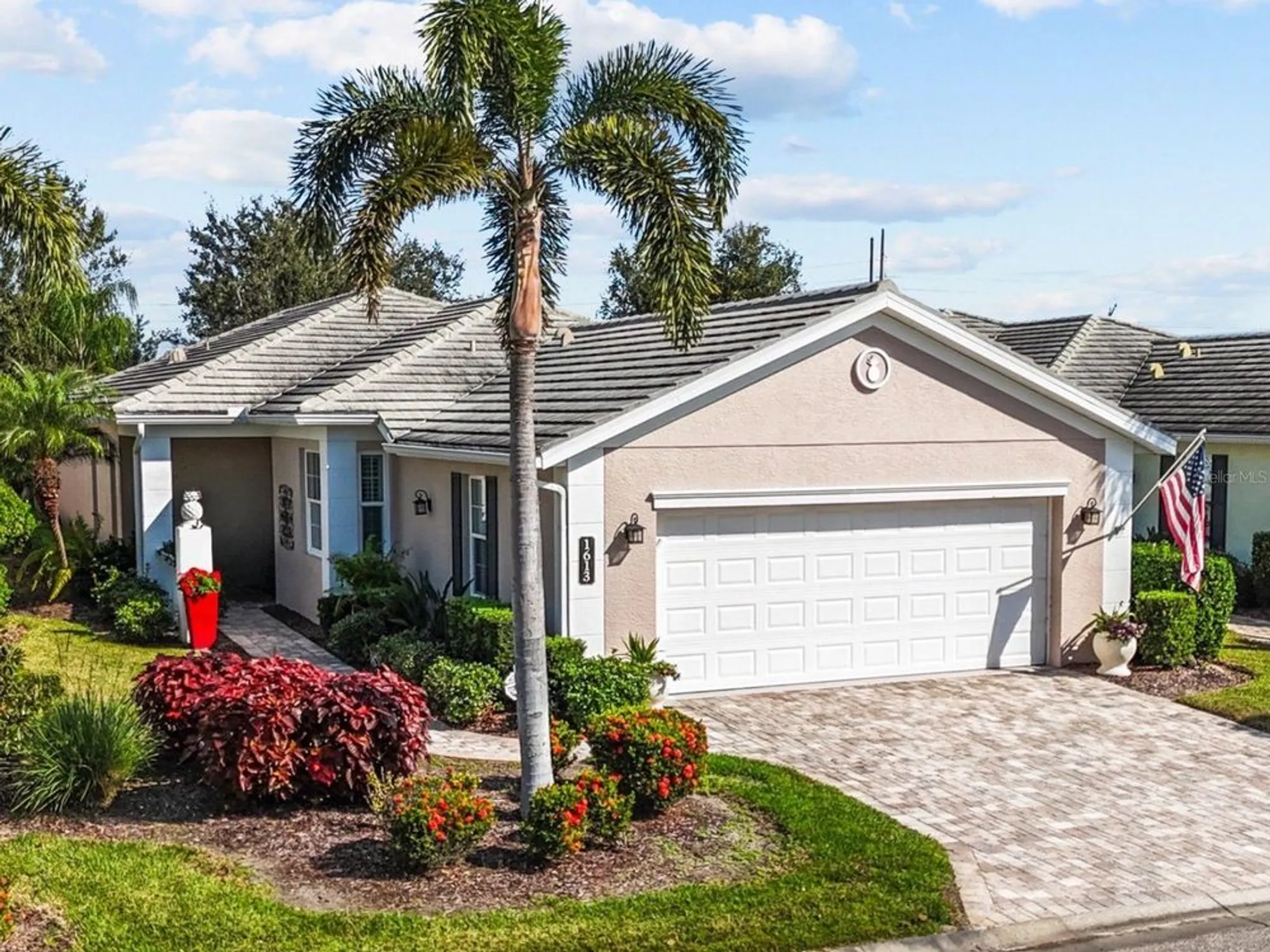 Property Slideshow image 1 of 86 | 1613 lancashire dr, Venice, FL, 34293