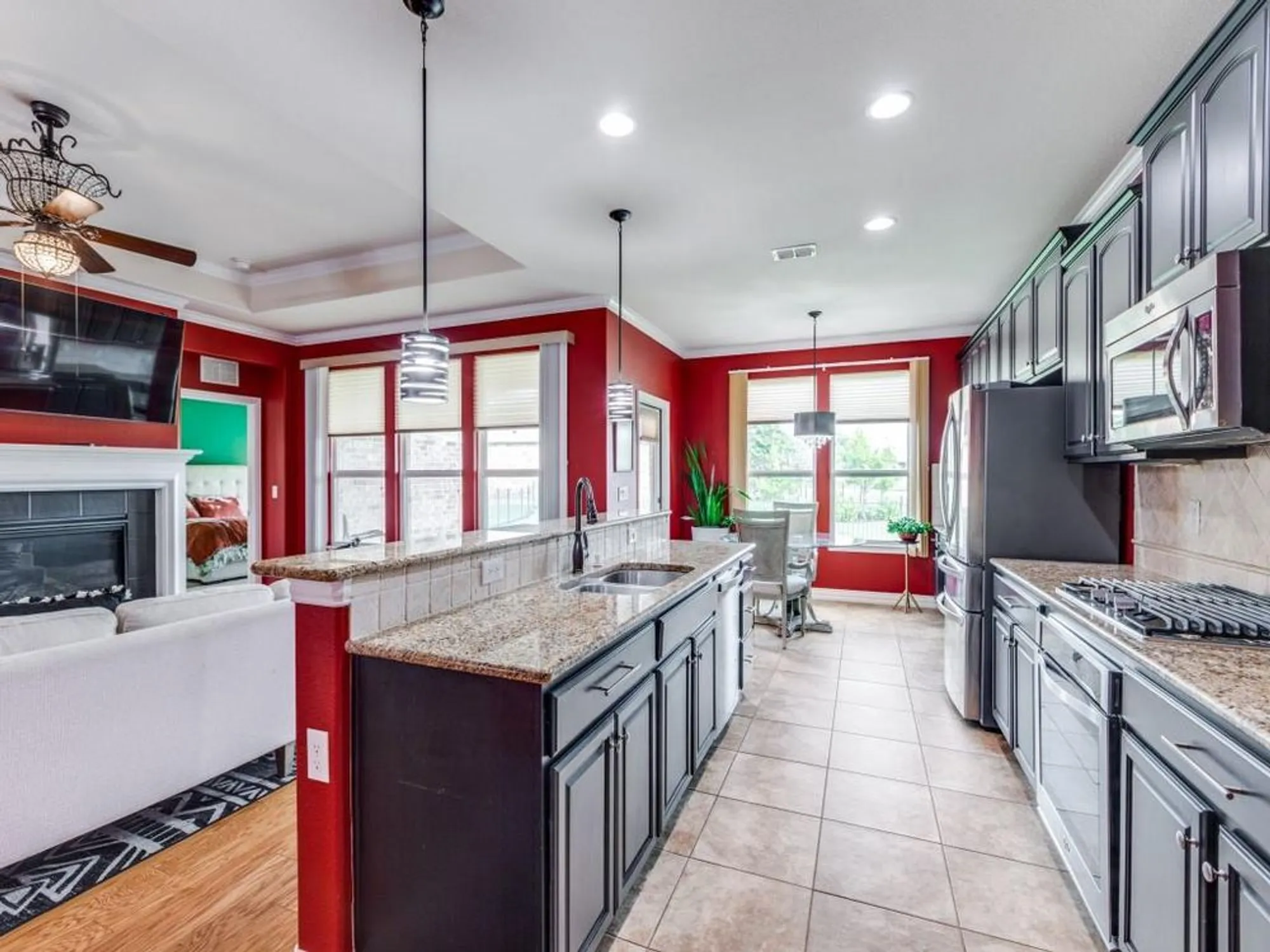 Property Slideshow image 8 of 32 | 7278 honeybee ln, Frisco, TX, 75036