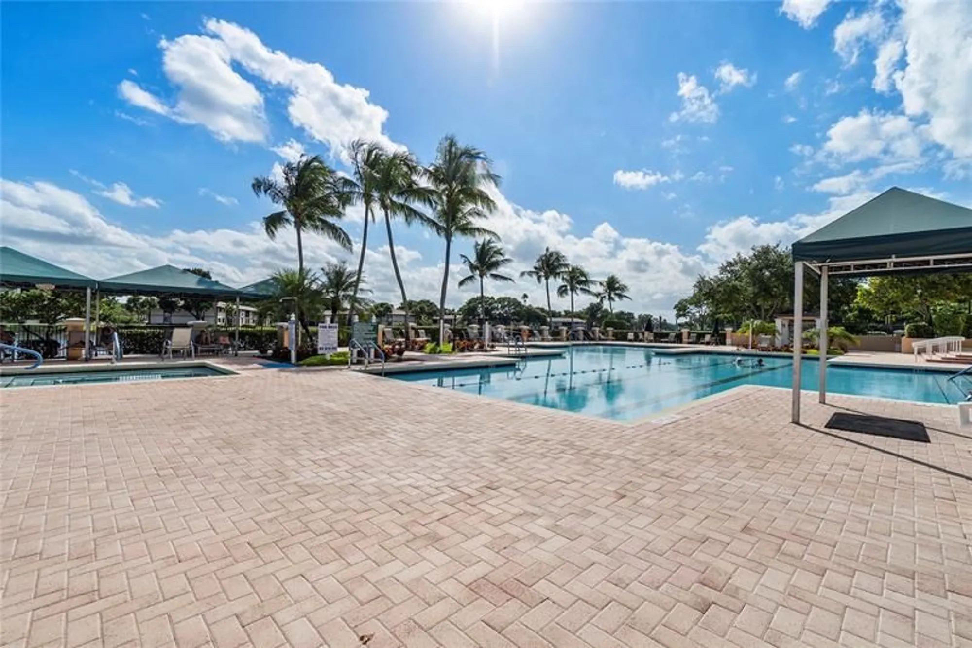 Property Slideshow image 58 of 73 | 7763 southampton ter 102, Tamarac, FL, 33321
