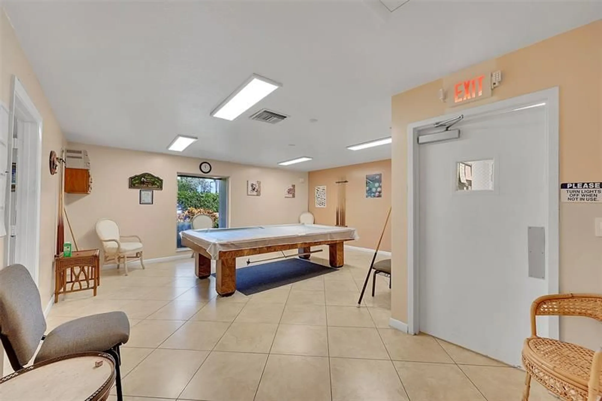 Property Slideshow image 21 of 42 | 23 abbey ln 202, Delray Beach, FL, 33446