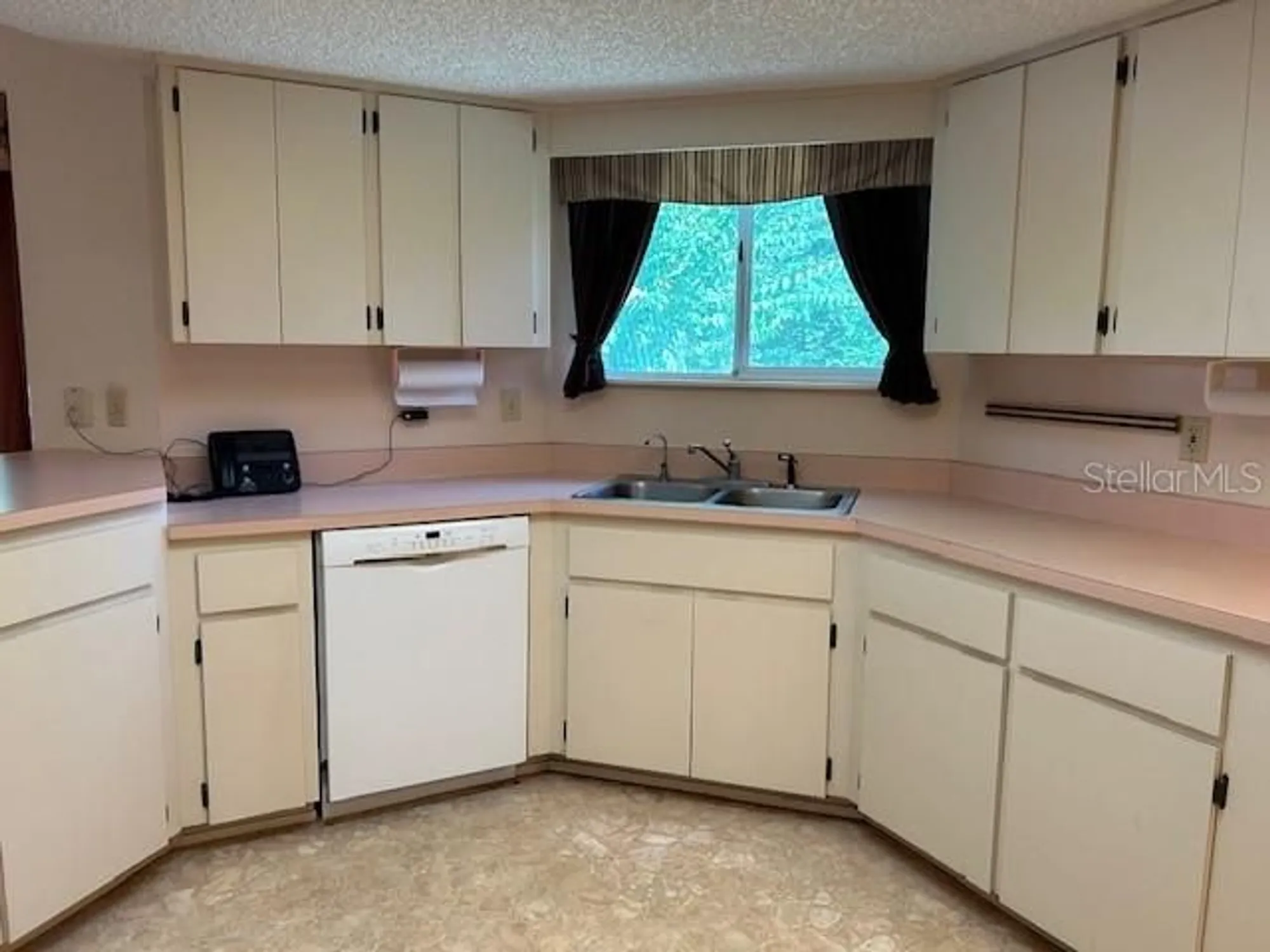 Property Slideshow image 8 of 46 | 8602 sw 116th place rd, Ocala, FL, 34481