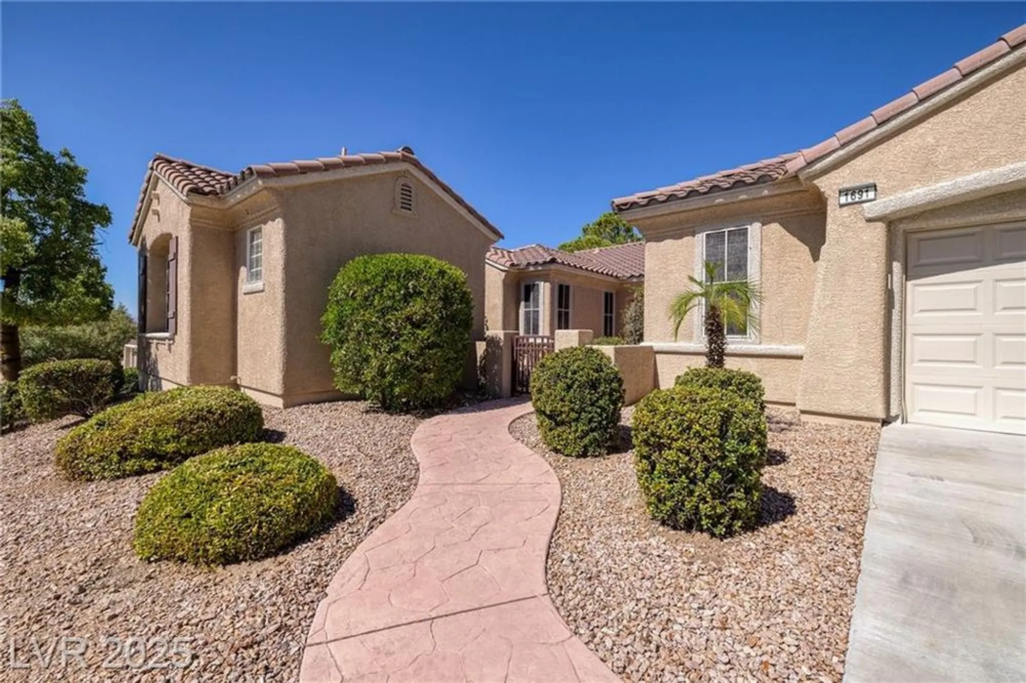 Property Slideshow image 4 of 50 | 1691 wellington springs ave, Henderson, NV, 89052