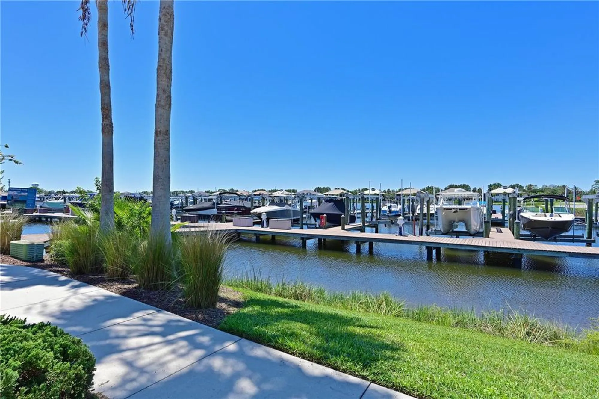 Property Slideshow image 57 of 74 | 910 tidewater shores loop 102, Bradenton, FL, 34208
