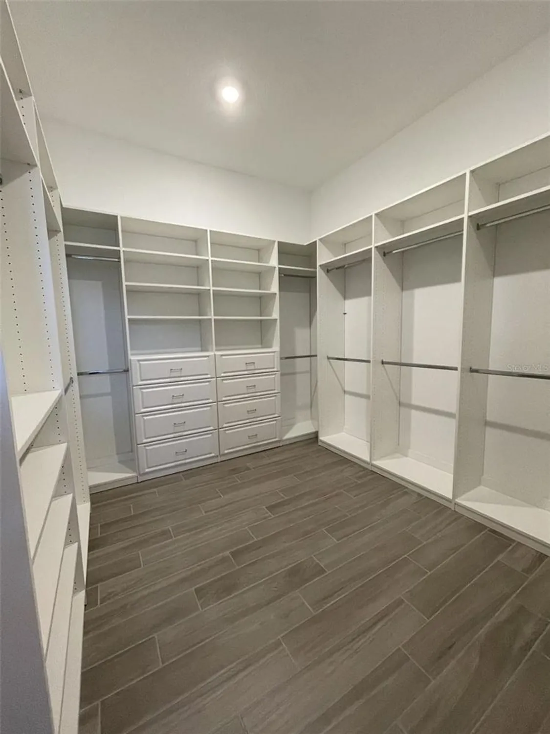 Property Slideshow image 29 of 48 | 9018 sunray cv, Parrish, FL, 34219