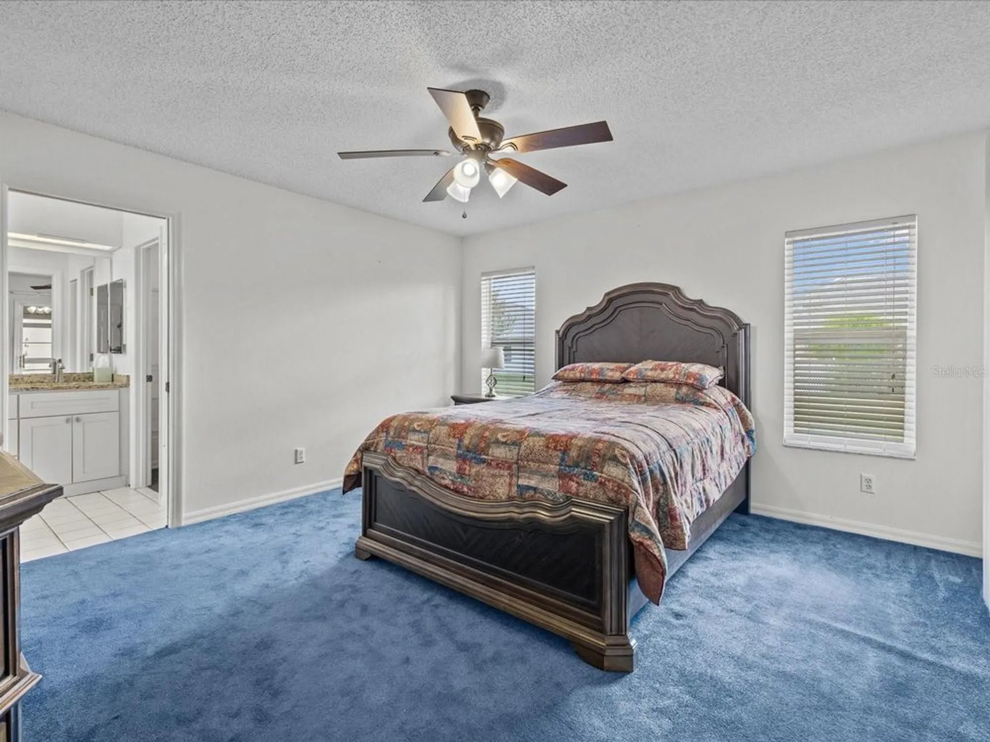 Property Slideshow image 17 of 46 | 21523 queen anne ct, Leesburg, FL, 34748
