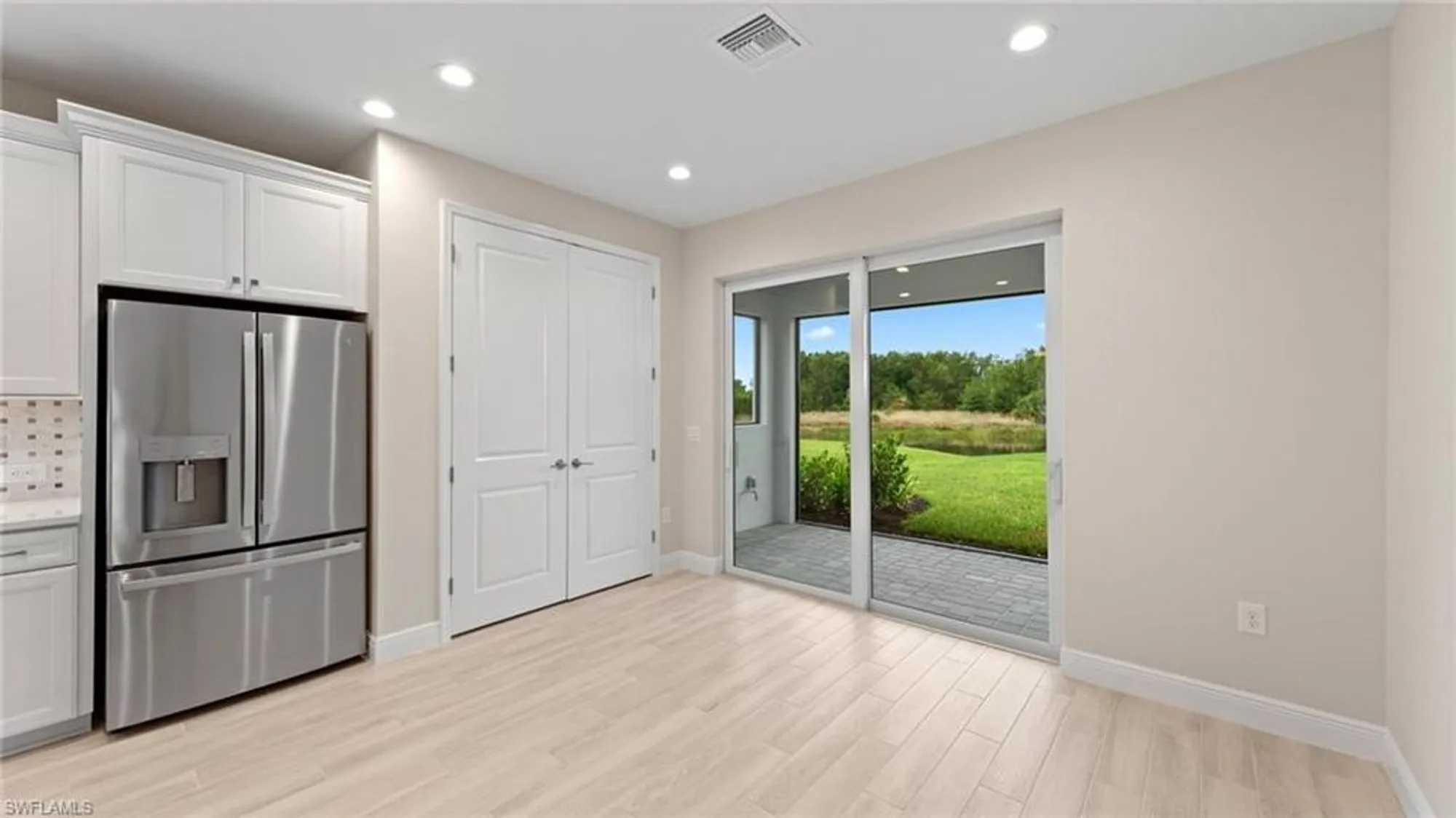 Property Slideshow image 12 of 33 | 2937 heritage pines dr, Fort Myers, FL, 33905