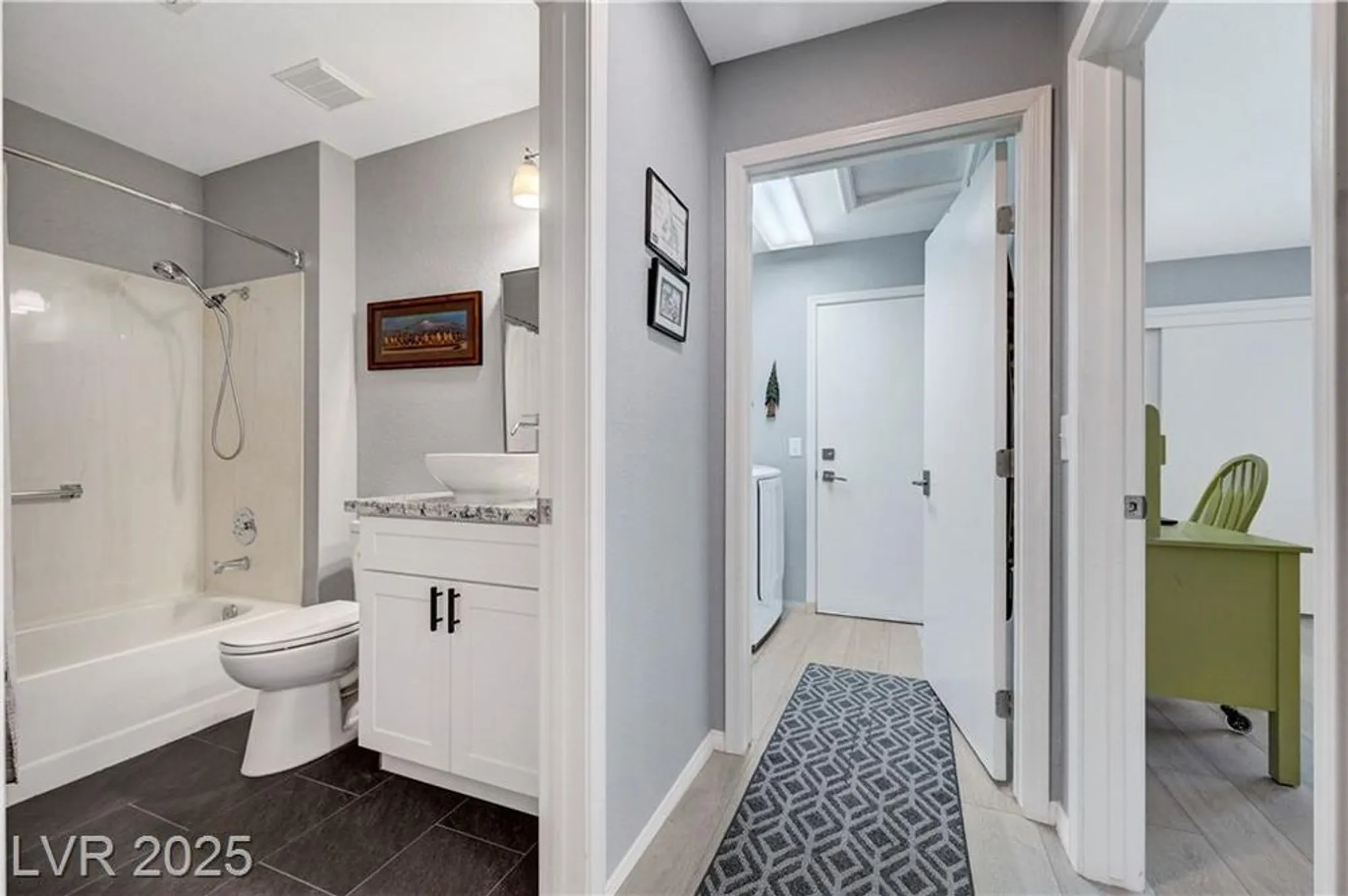 Property Slideshow image 23 of 55 | 2456 desert butte dr, Las Vegas, NV, 89134