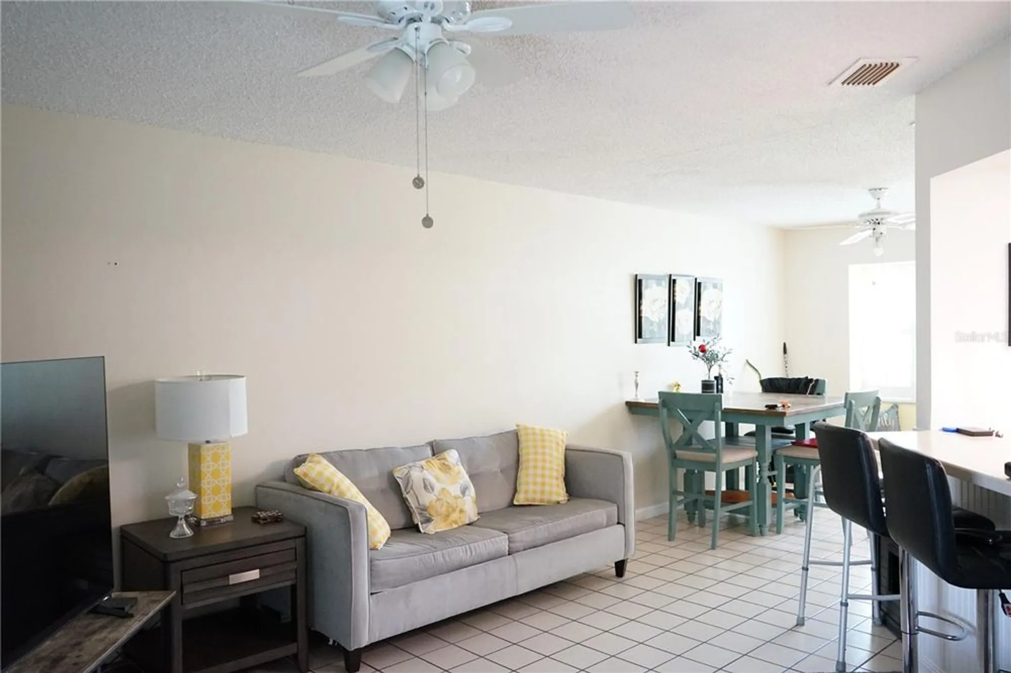 Property Slideshow image 7 of 40 | 413 lake point ct # 4b, Sun City Center, FL, 33573