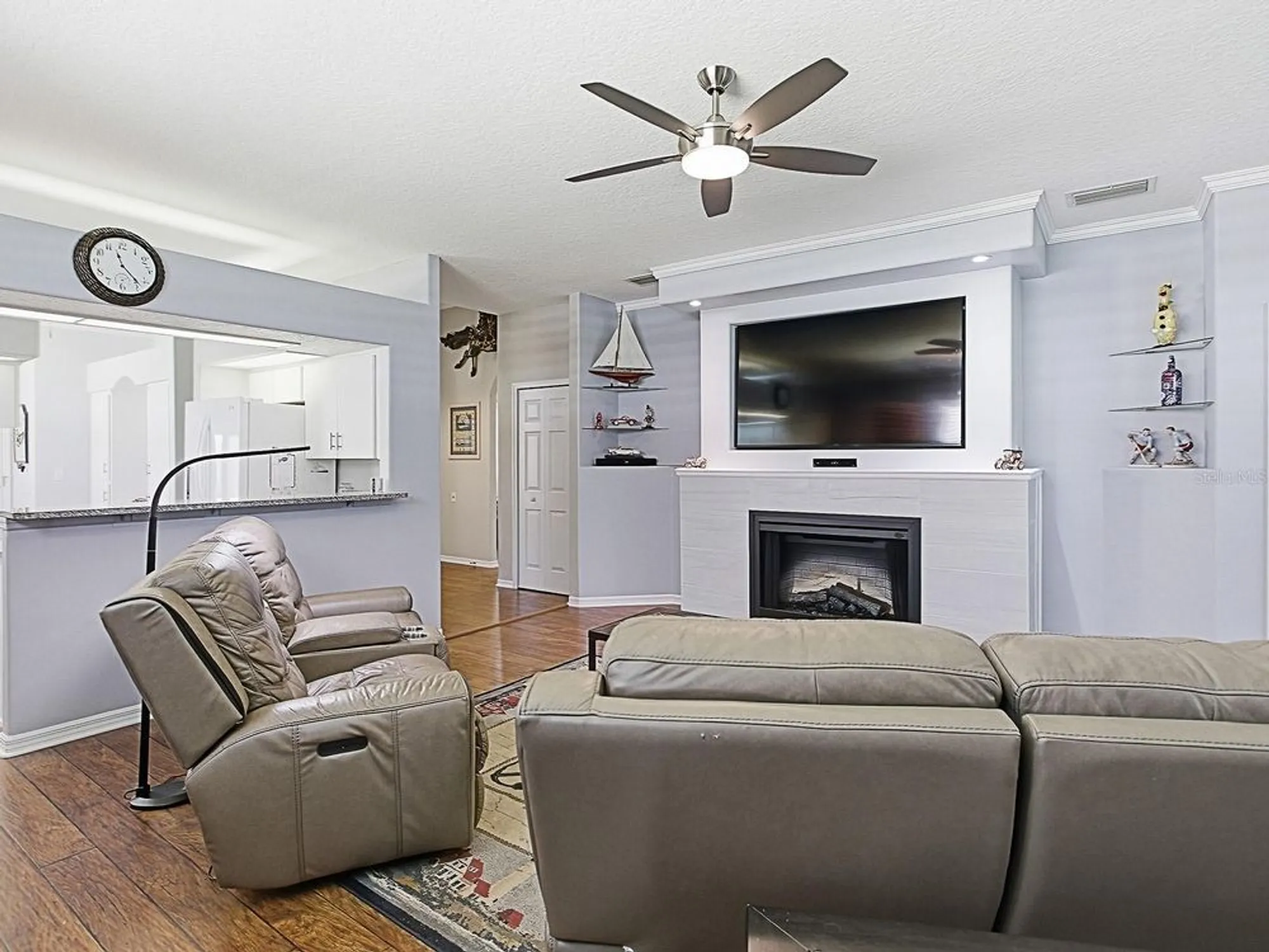 Property Slideshow image 12 of 41 | 3592 tropical seas loop, Tavares, FL, 32778