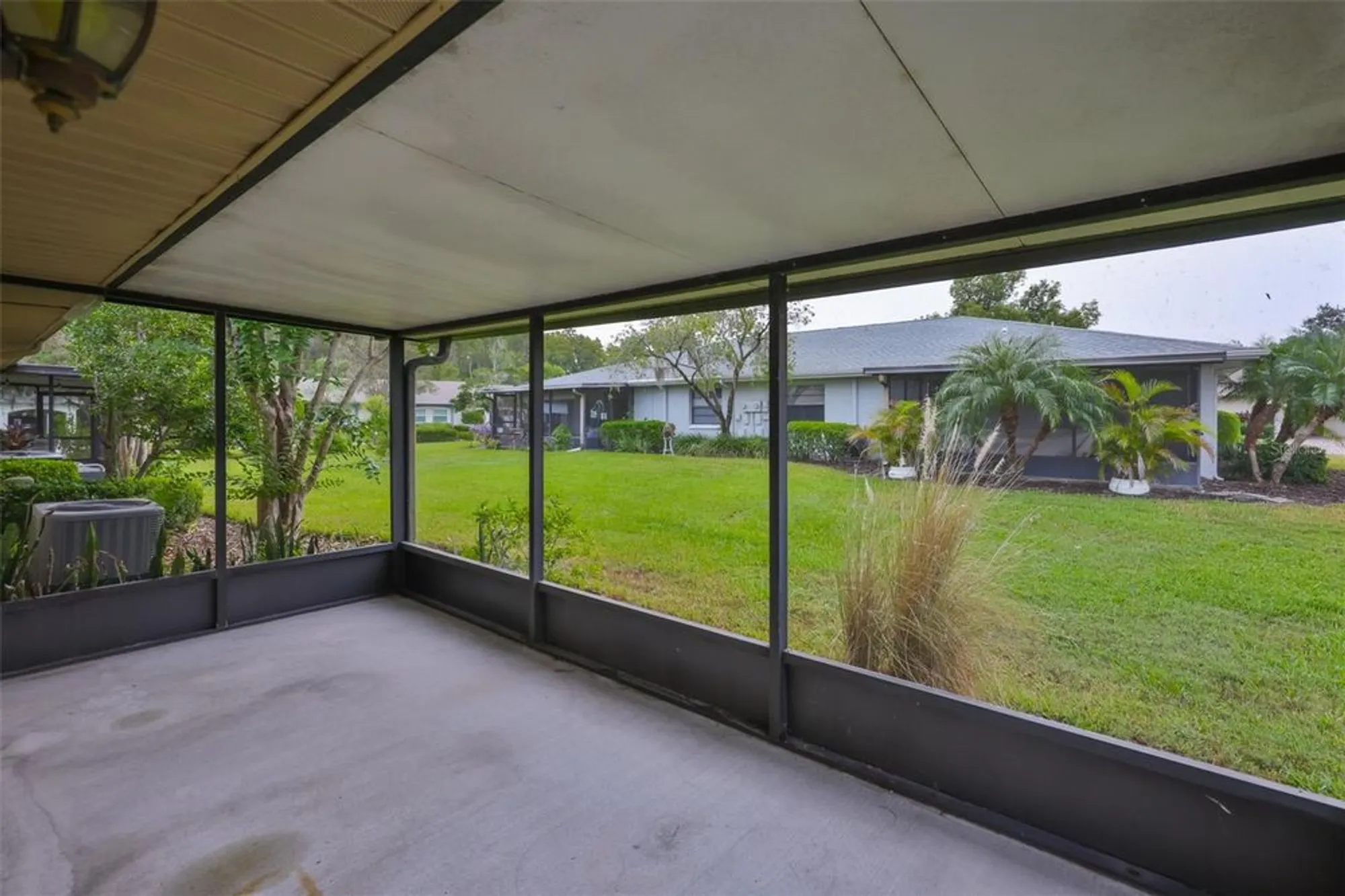 Property Slideshow image 31 of 87 | 2122 hereford dr # 511, Sun City Center, FL, 33573