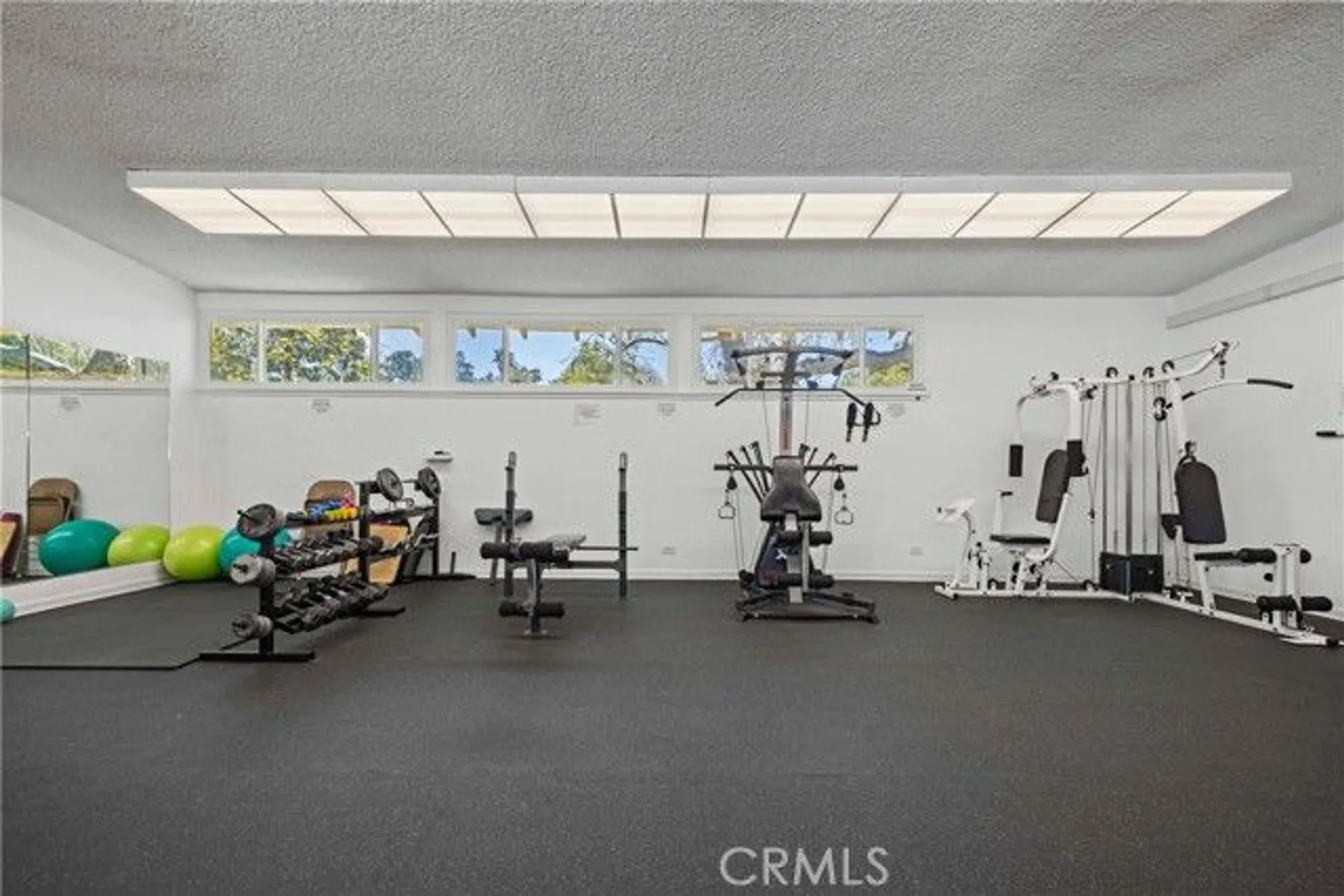 Property Slideshow image 49 of 57 | 19211 avenue of the oaks a, Newhall, CA, 91321