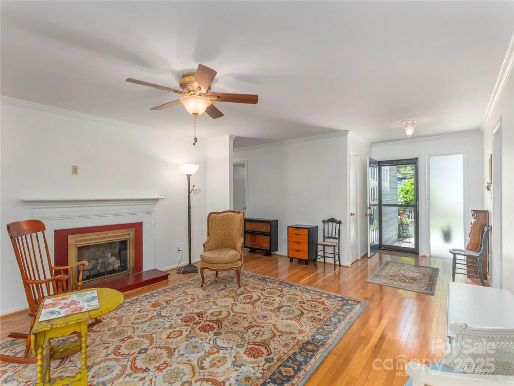 Property Slideshow image 5 of 25 | 208 crowfields dr, Asheville, NC, 28803