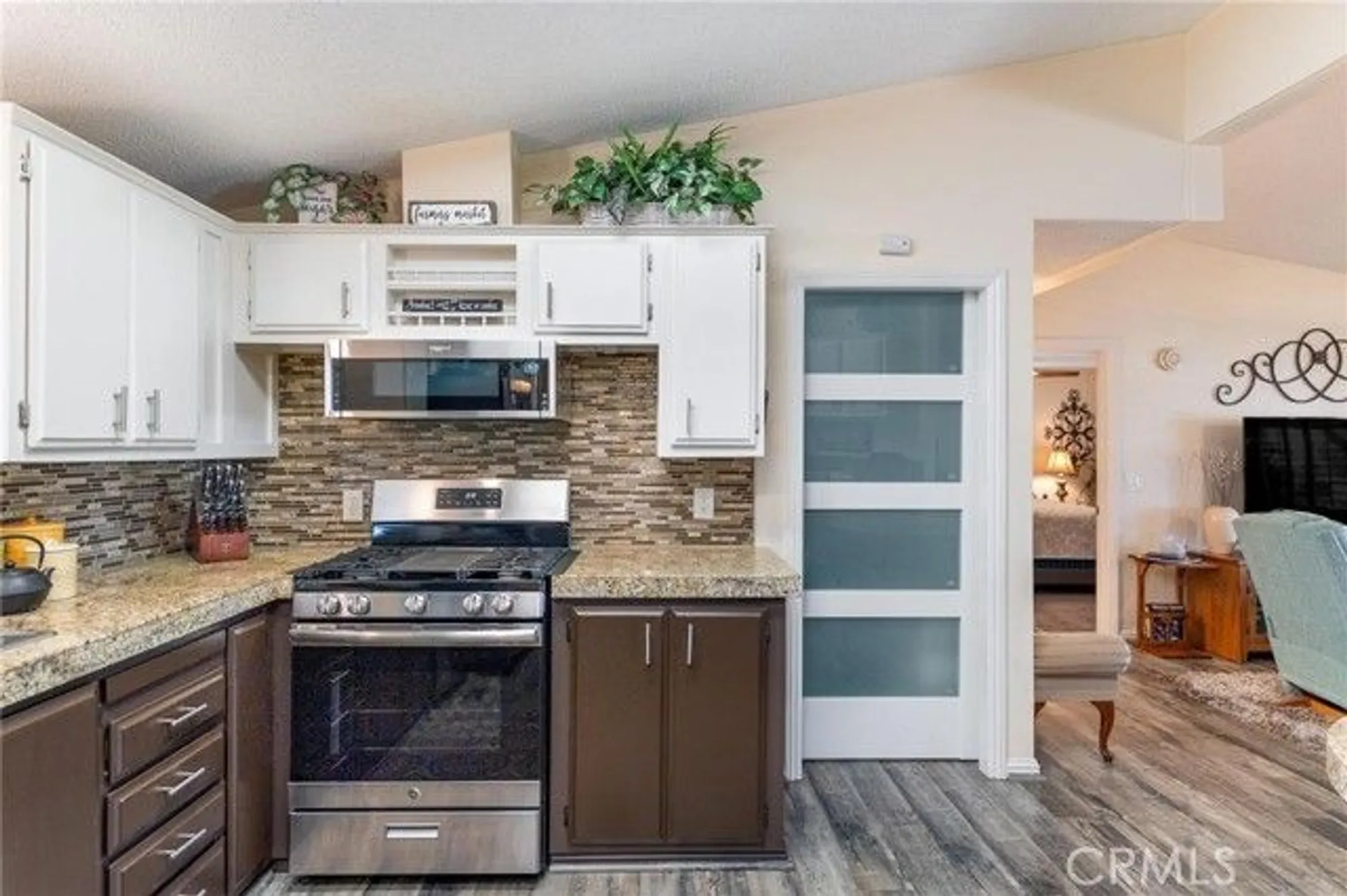 Property Slideshow image 22 of 49 | 38124 calle amigable, Murrieta, CA, 92563