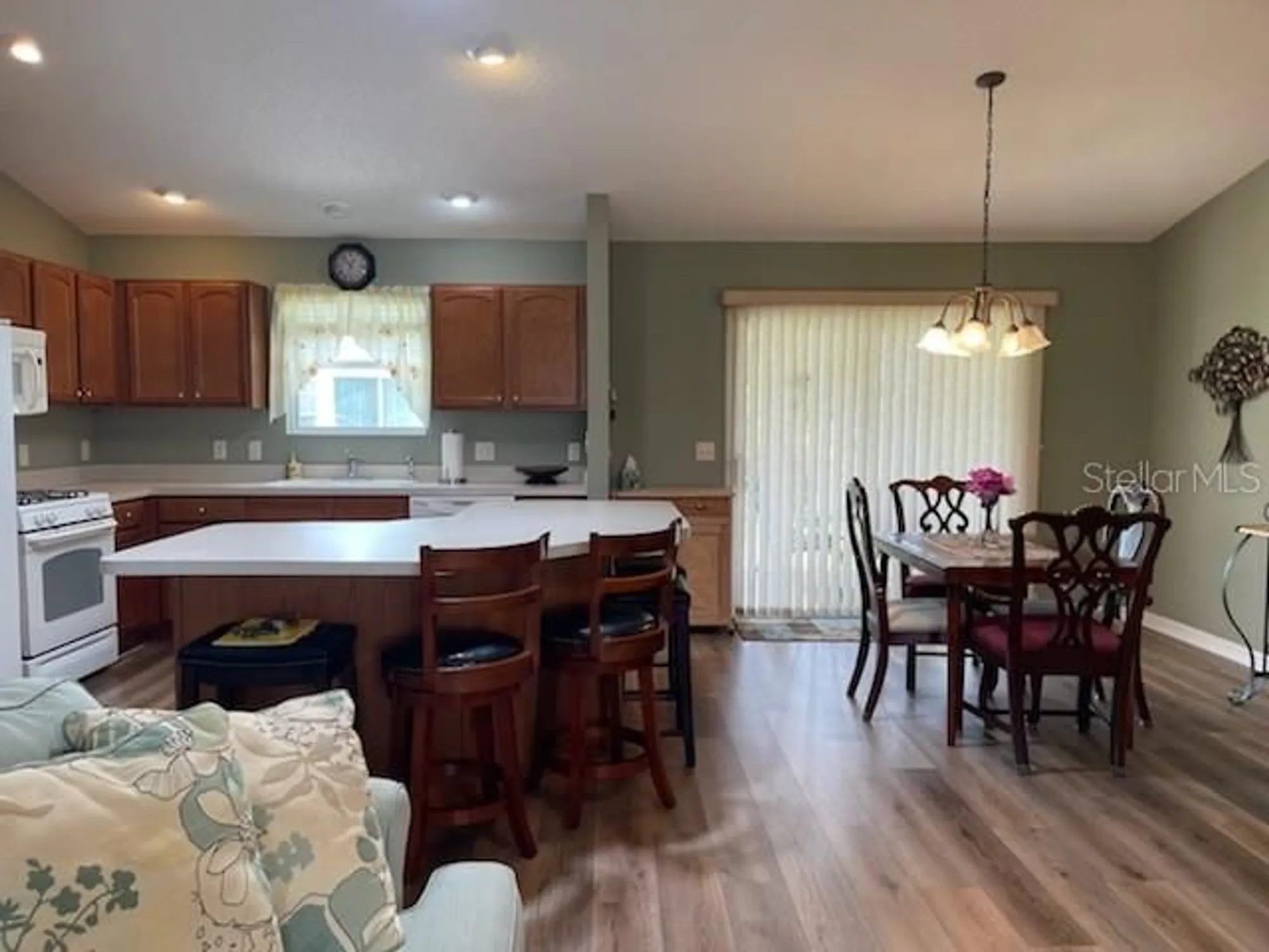 Property Slideshow image 6 of 26 | 1723 banberry run, The Villages, FL, 32162