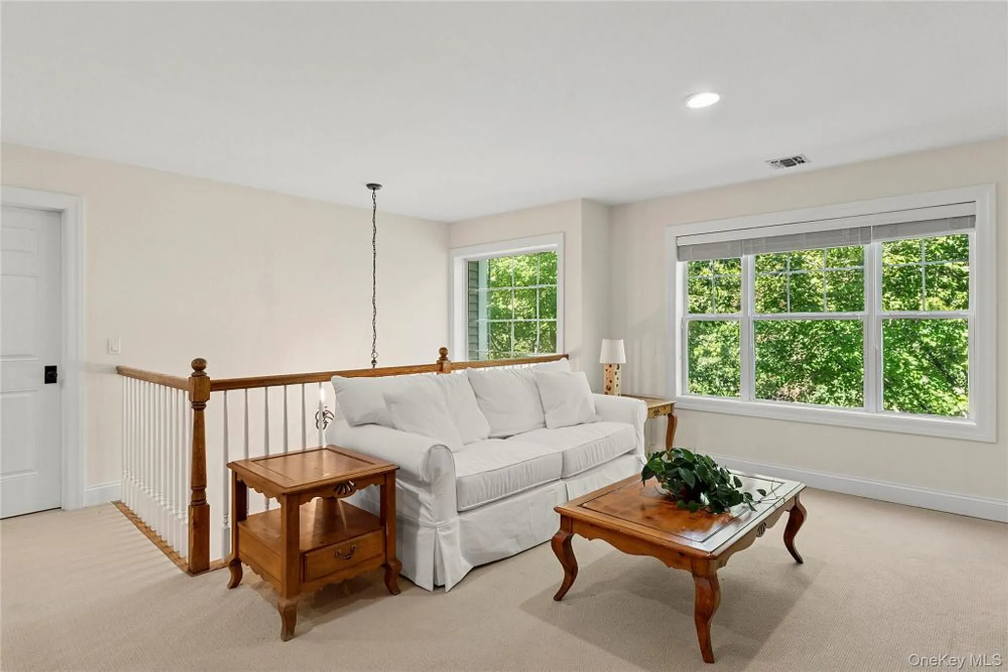Property Slideshow image 13 of 18 | 167 melody ct, Eastport, NY, 11941