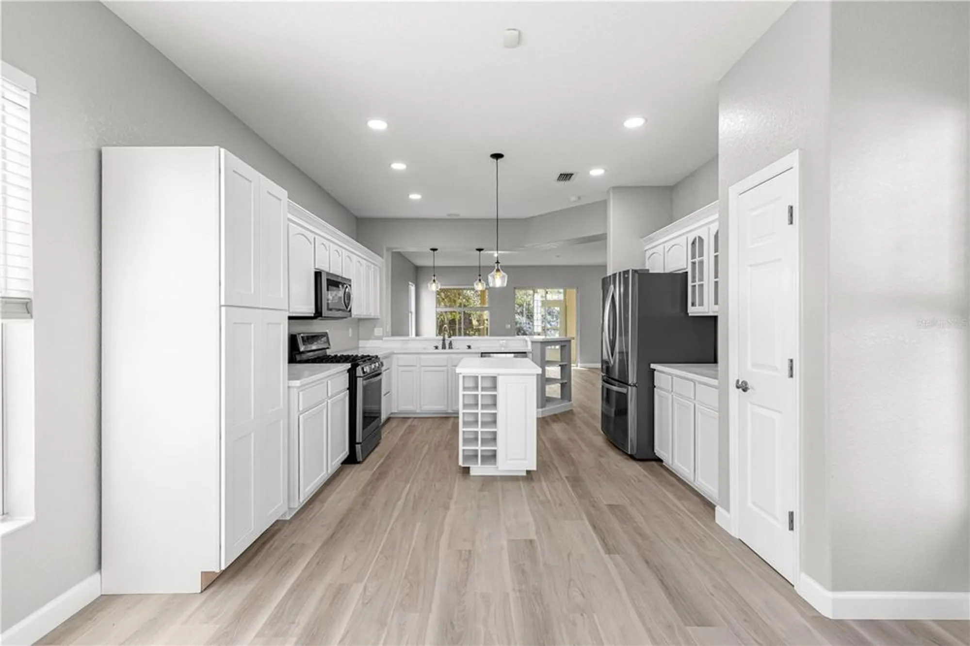 Property Slideshow image 7 of 62 | 9105 se 125th loop, Summerfield, FL, 34491