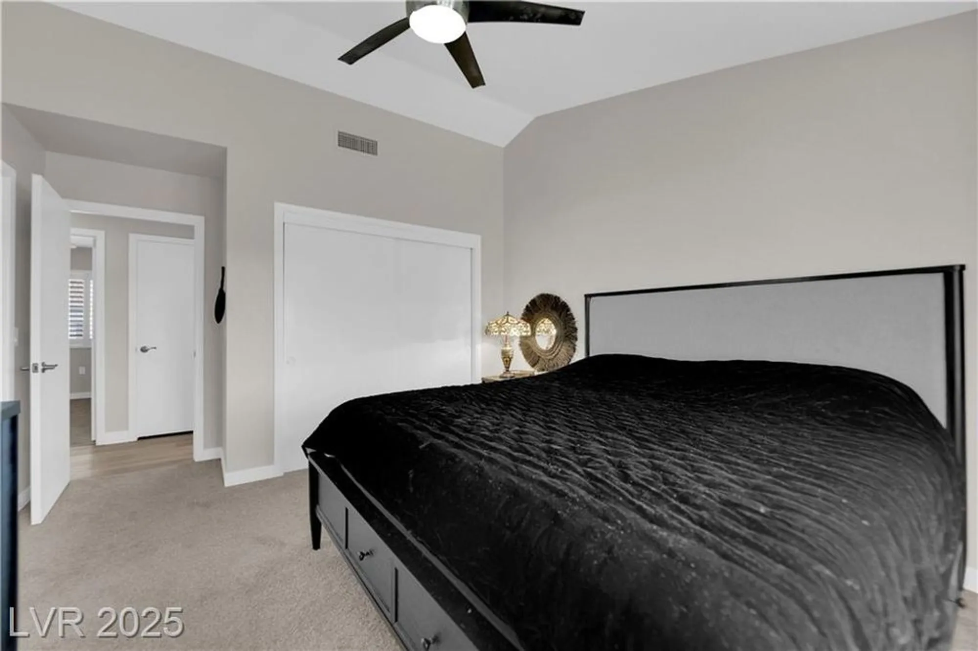 Property Slideshow image 18 of 27 | 8801 villa ridge dr, Las Vegas, NV, 89134