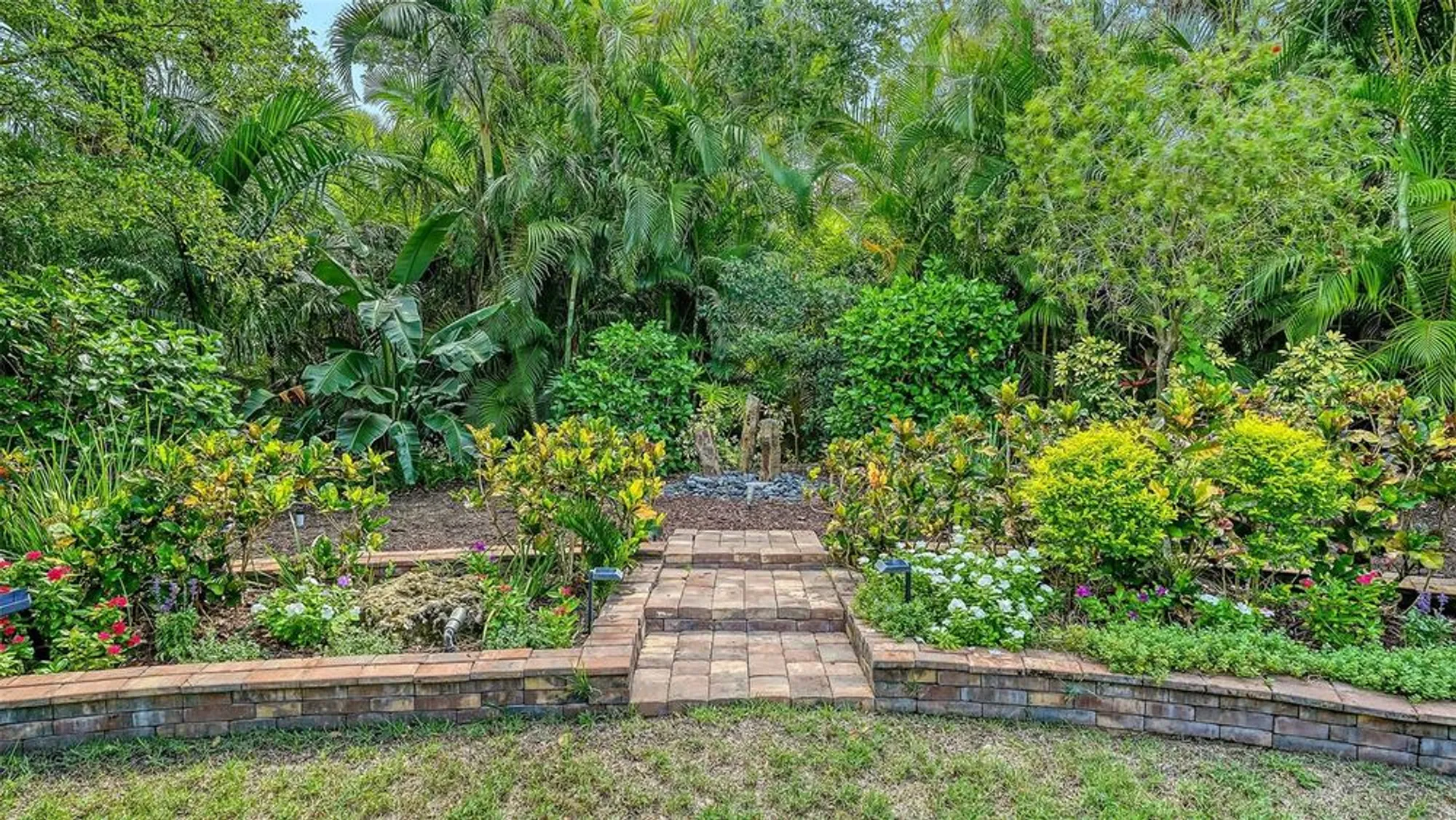 Property Slideshow image 25 of 42 | 4761 pine harrier dr, Sarasota, FL, 34231