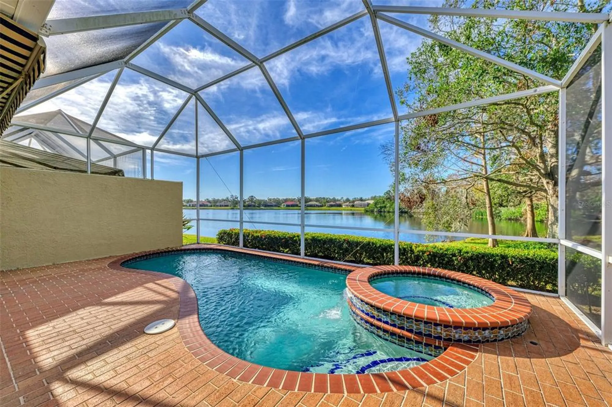 Property Slideshow image 38 of 53 | 4914 lakescene pl, Sarasota, FL, 34243