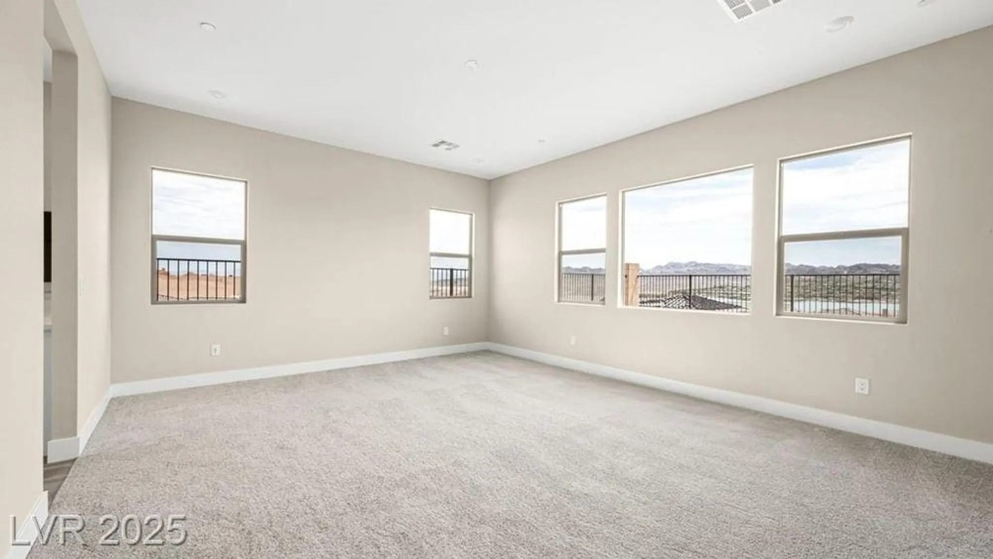 Property Slideshow image 23 of 50 | 243 paraggi bay dr, Henderson, NV, 89011