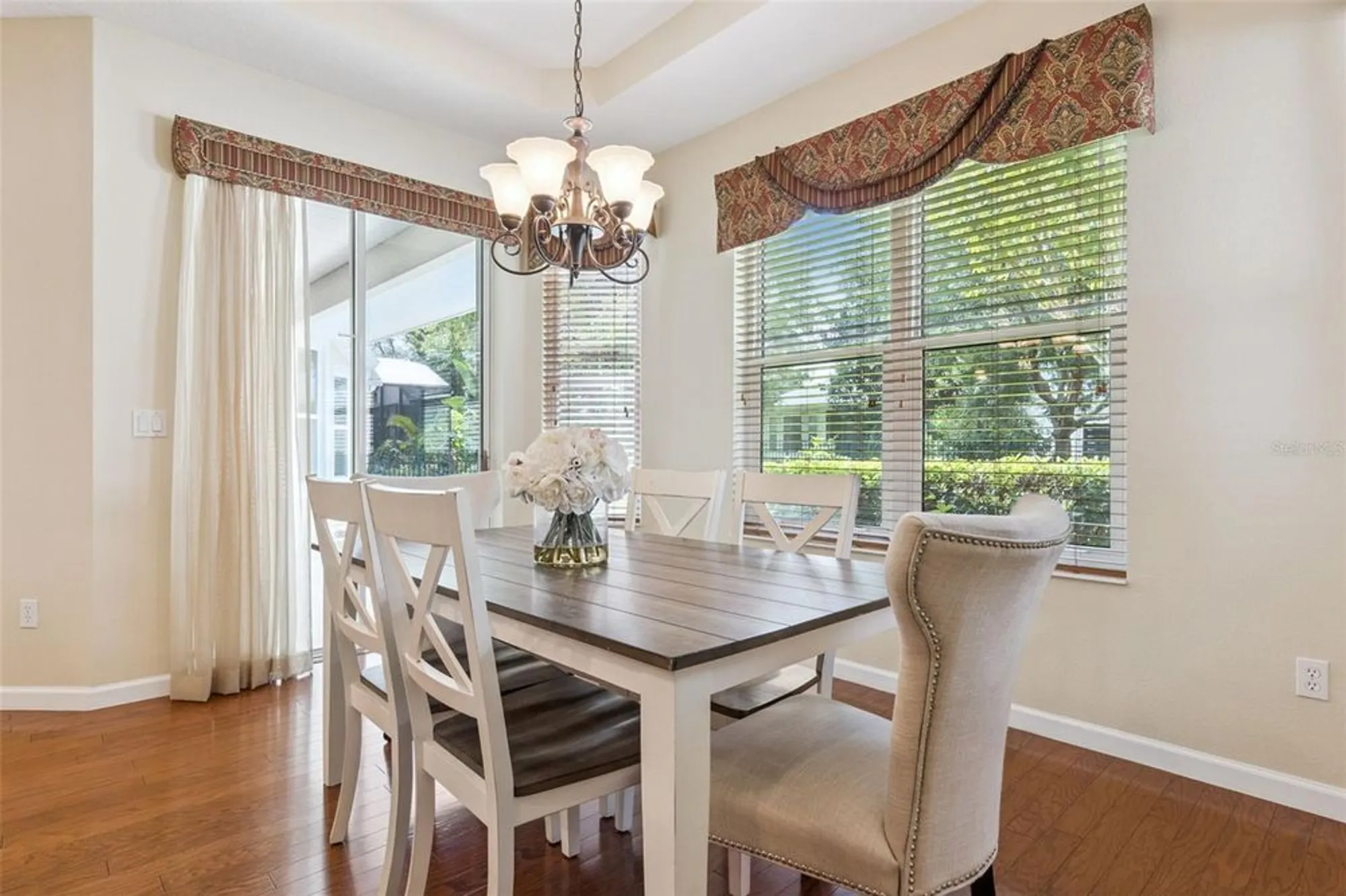 Property Slideshow image 14 of 48 | 1612 lincolnshire dr, Deland, FL, 32724