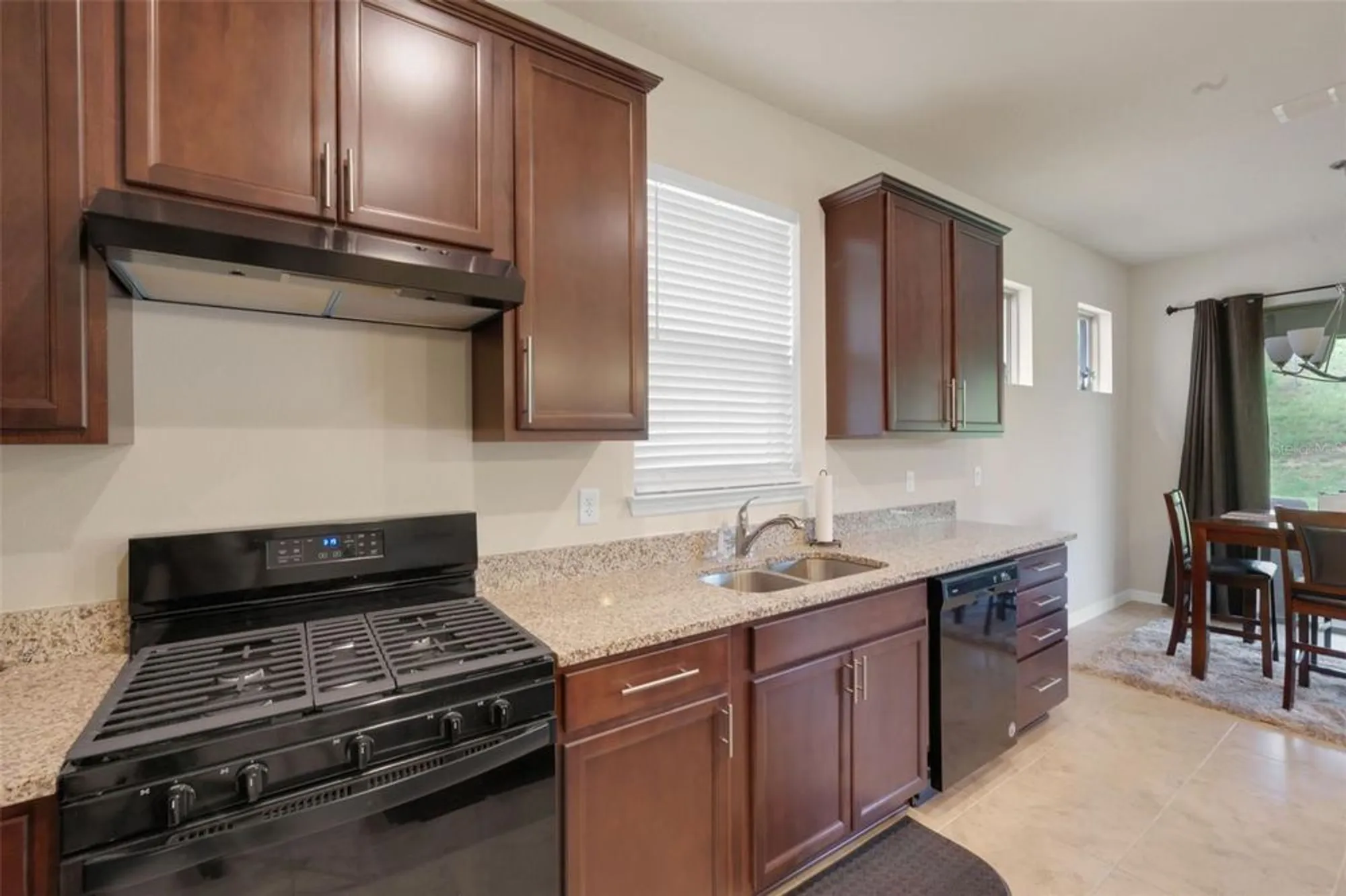 Property Slideshow image 15 of 58 | 333 almansa st, Davenport, FL, 33837