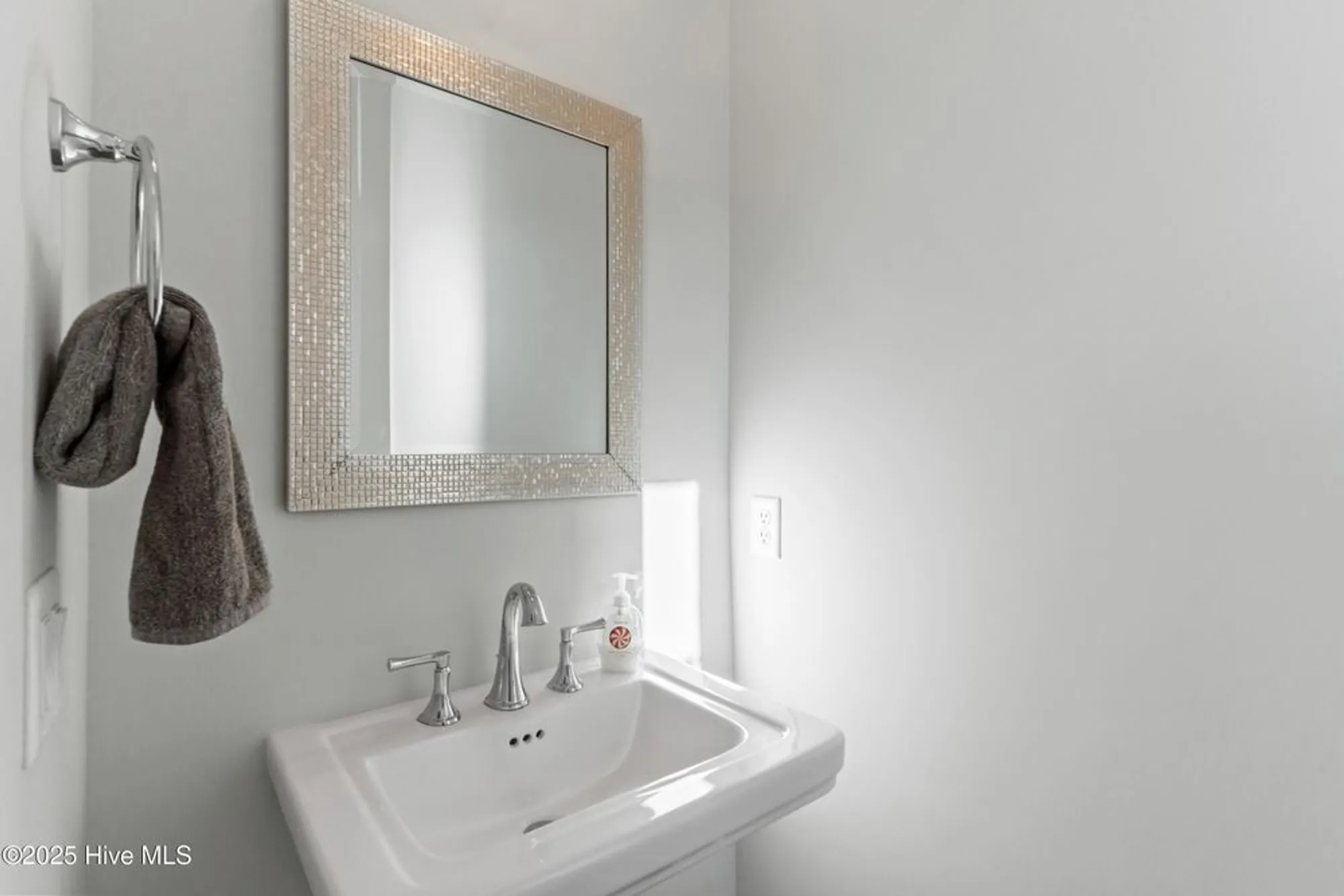 Property Slideshow image 29 of 67 | 160 dugger ln, Wilmington, NC, 28412