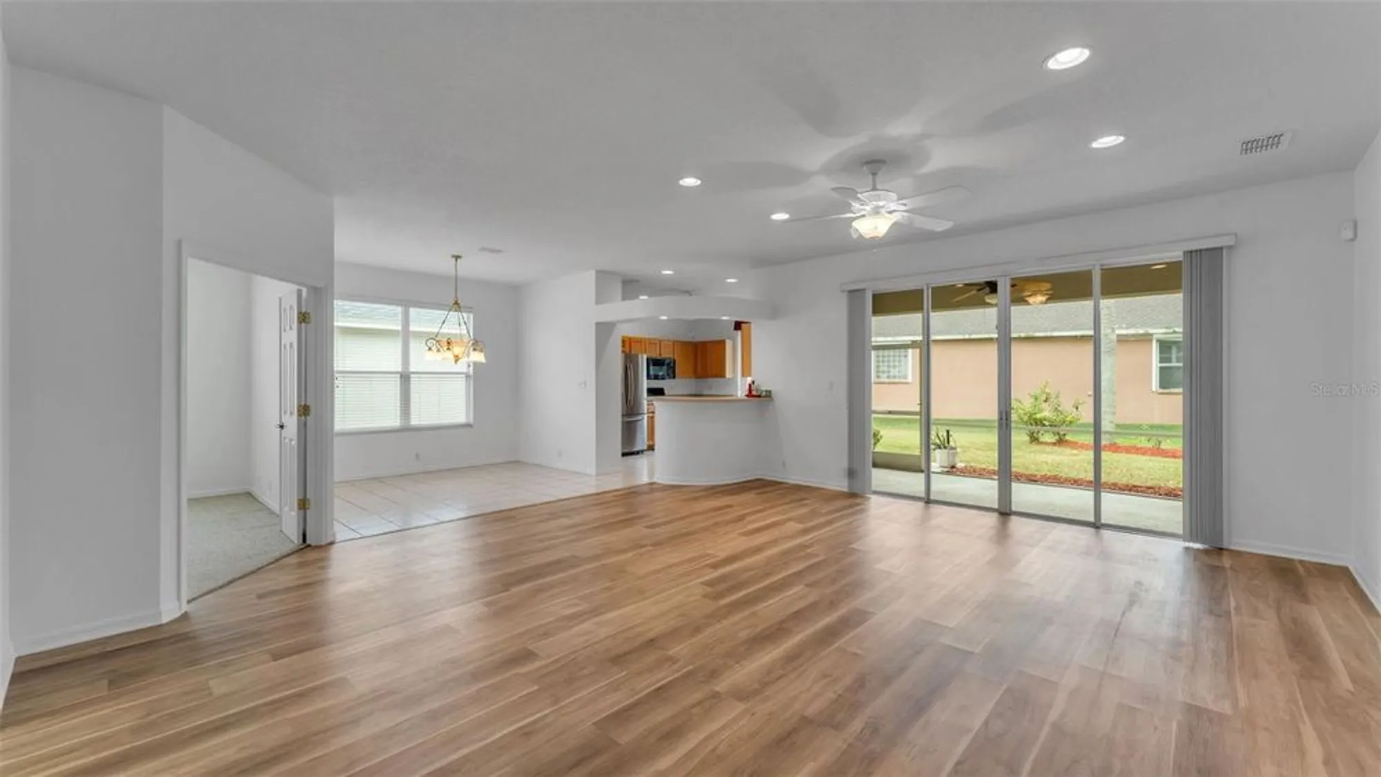 Property Slideshow image 7 of 37 | 4268 windchime ln, Lakeland, FL, 33811