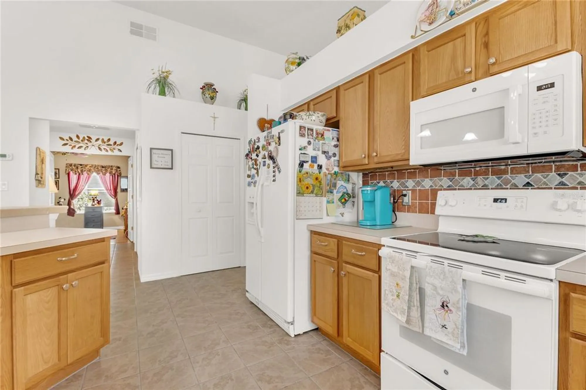 Property Slideshow image 14 of 42 | 25008 cranes roost cir, Leesburg, FL, 34748