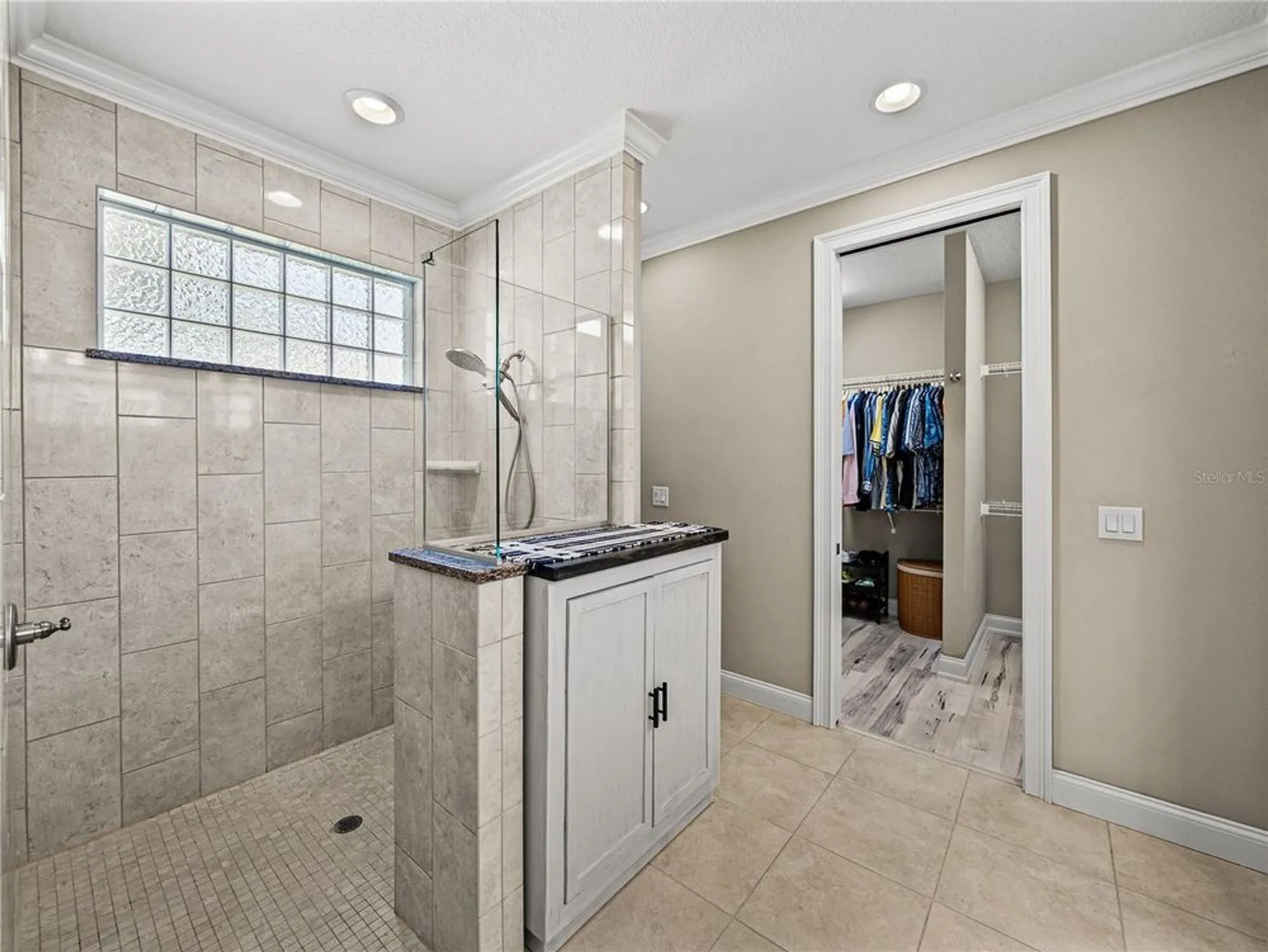 Property Slideshow image 38 of 77 | 8152 lake james dr, Lakeland, FL, 33810