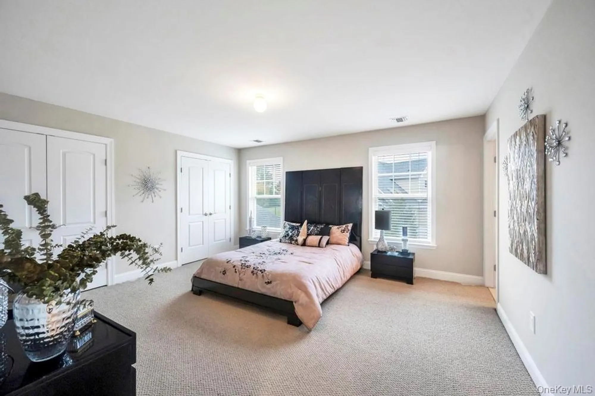 Property Slideshow image 37 of 42 | 4 haverton ct, Riverhead, NY, 11901