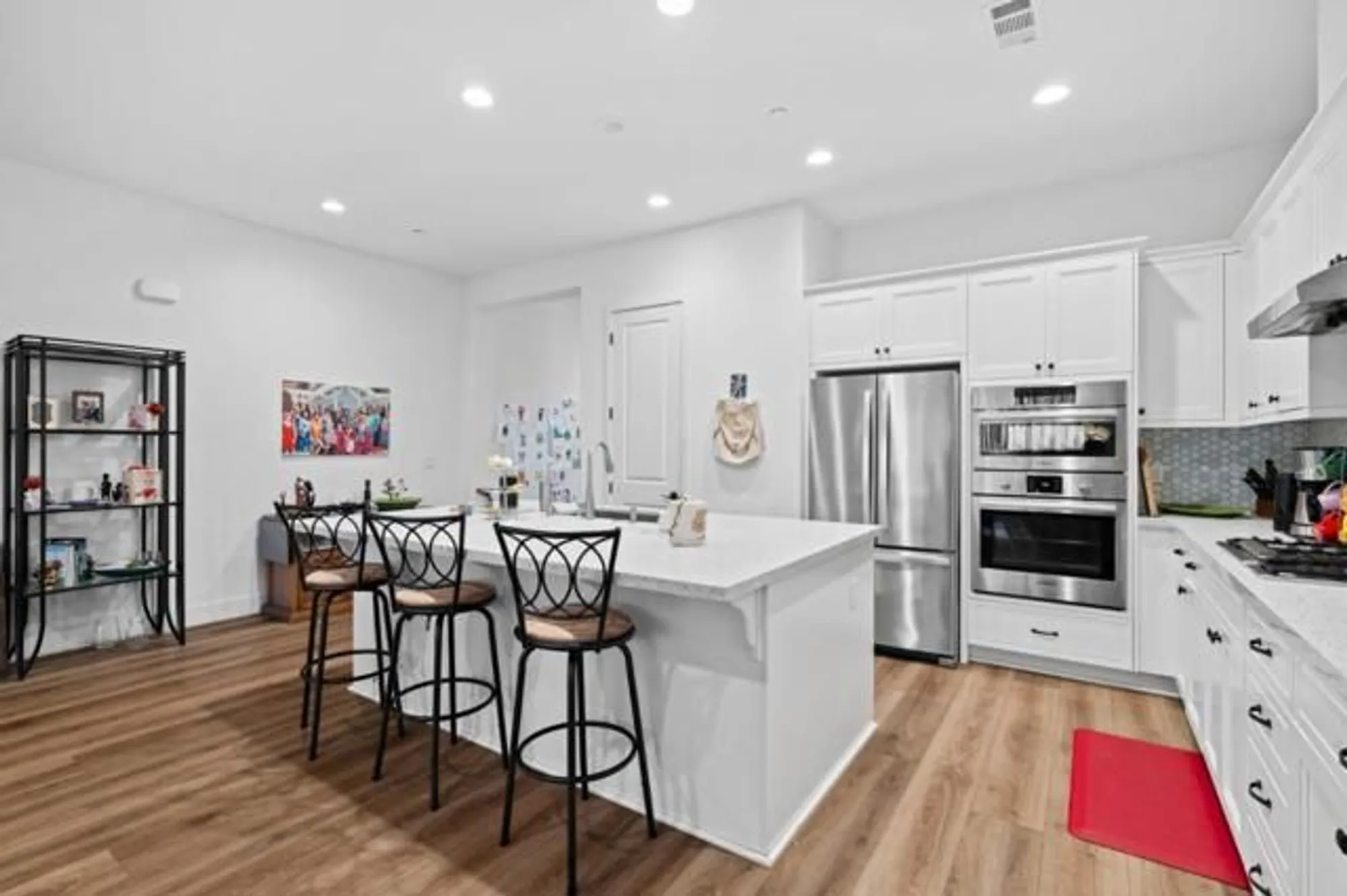 Property Slideshow image 9 of 31 | 1120 richard rd, Hollister, CA, 95023