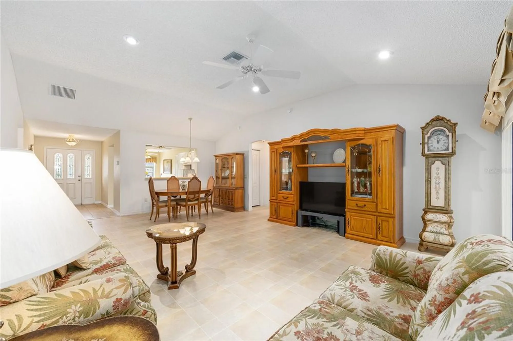 Property Slideshow image 17 of 47 | 8368 se 176th lawson loop, The Villages, FL, 32162