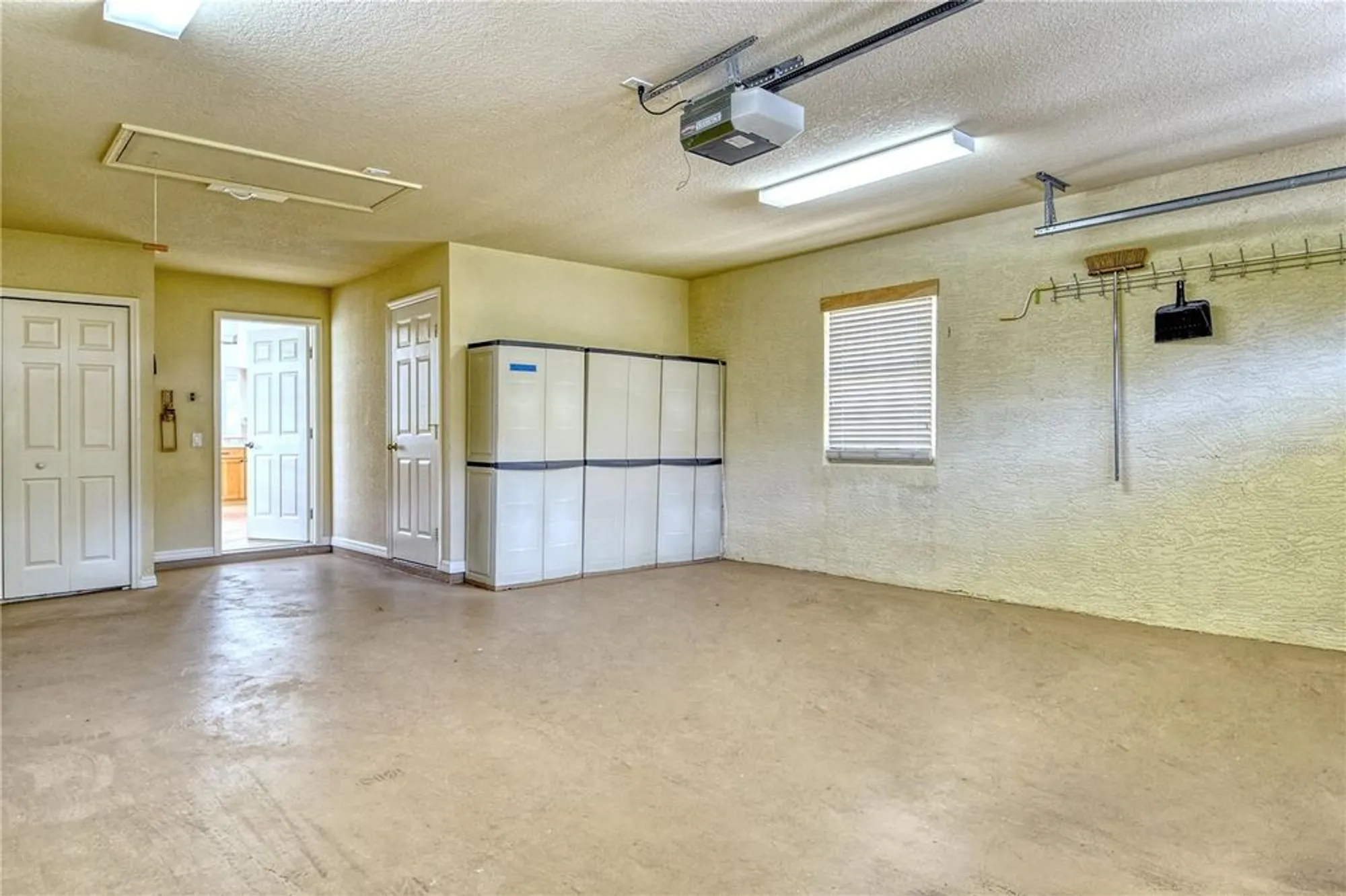 Property Slideshow image 32 of 52 | 340 bermuda ct 5, Venice, FL, 34293
