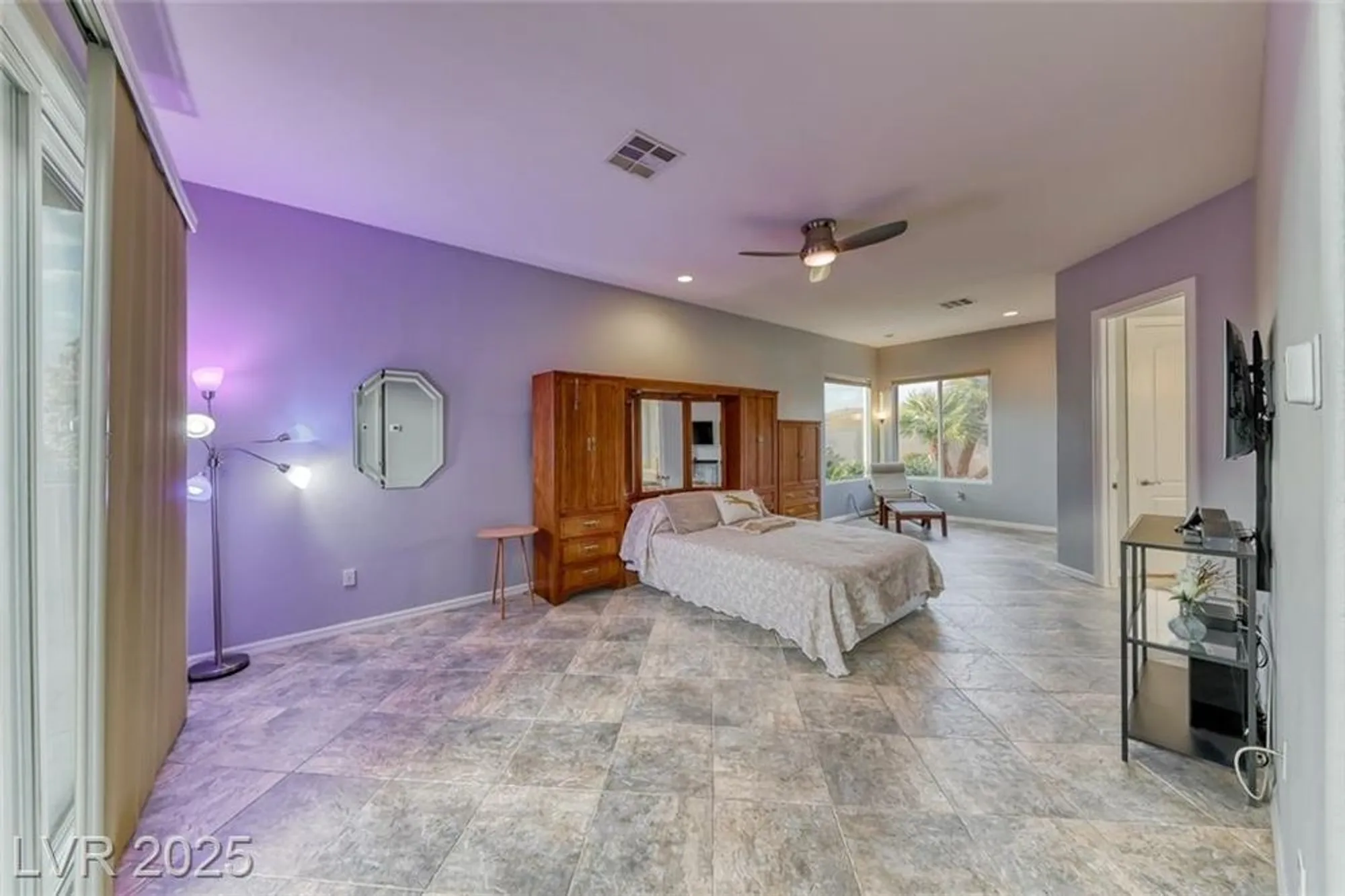 Property Slideshow image 31 of 67 | 2142 sandstone cliffs dr, Henderson, NV, 89044