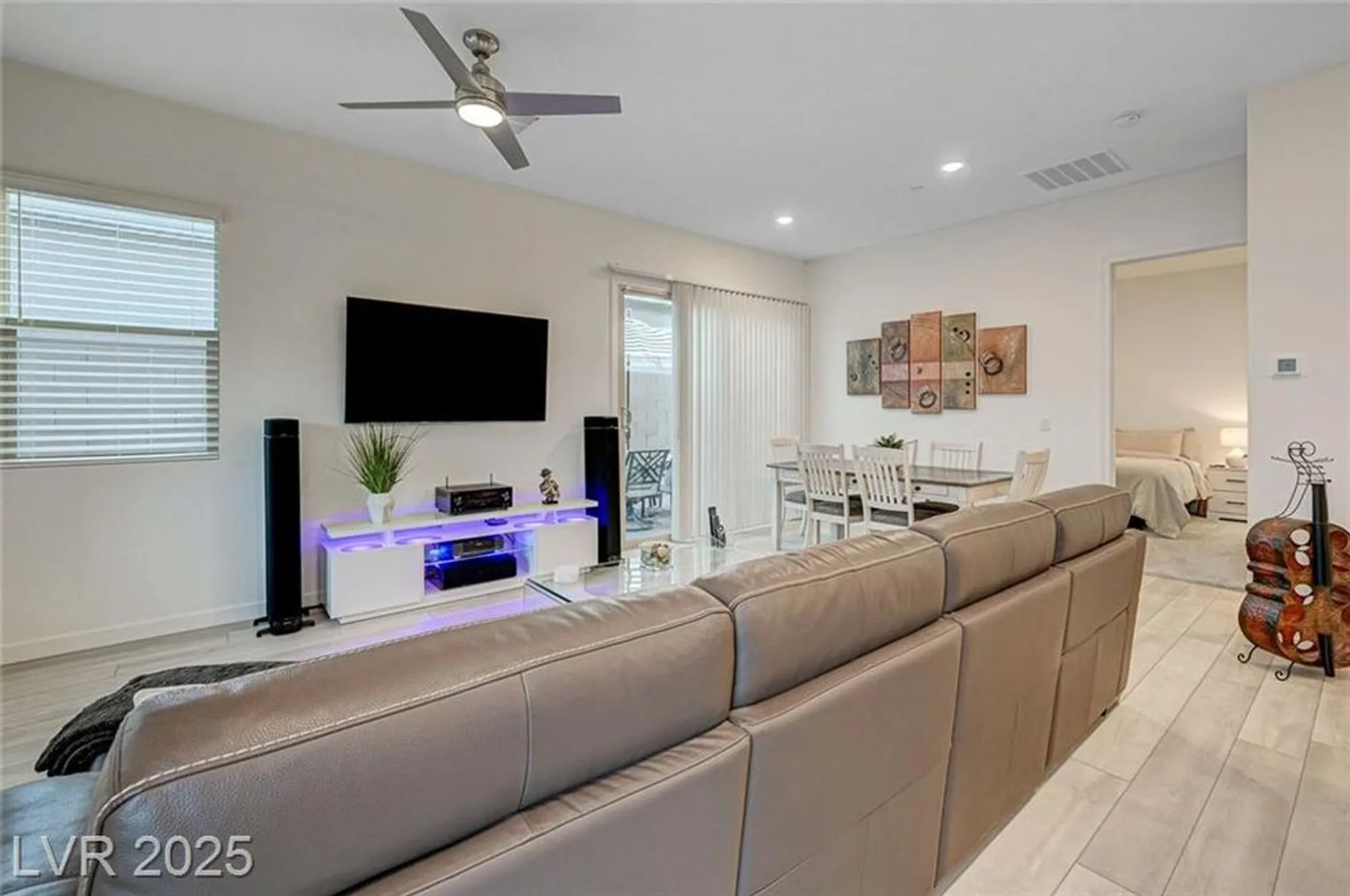 Property Slideshow image 9 of 67 | 912 allister fields ln, Las Vegas, NV, 89138