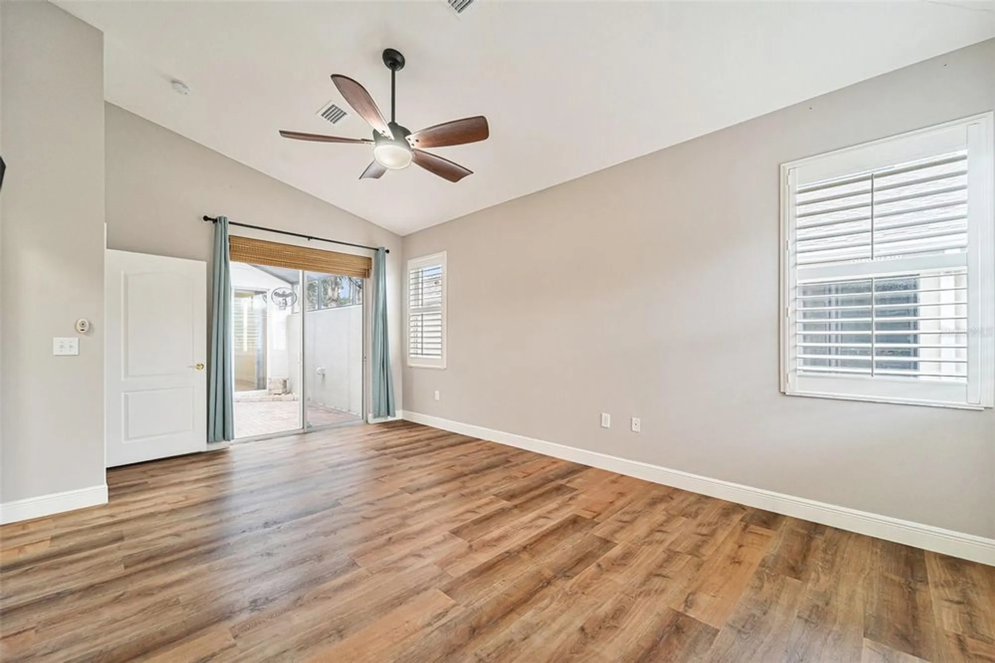 Property Slideshow image 16 of 38 | 9448 rolling cir, San Antonio, FL, 33576